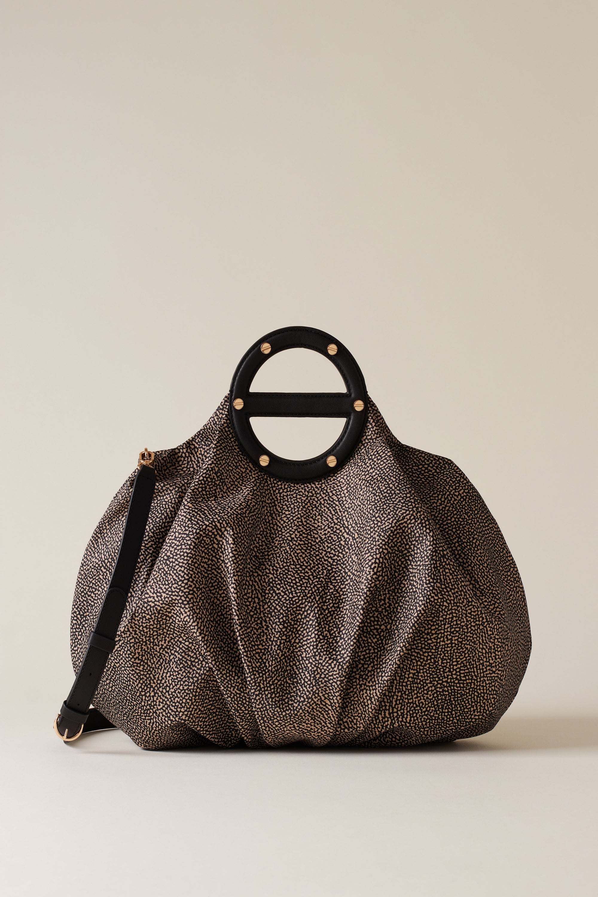 https://admin.shopify.com/store/gulieshop/products/15875905061213#:~:text=https%3A//www.gulieshop.it%20%E2%80%BA%20products%20%E2%80%BA%20borbonese%2Dborsa%2Da%2Dmano%2Dm%2D91010211ah1