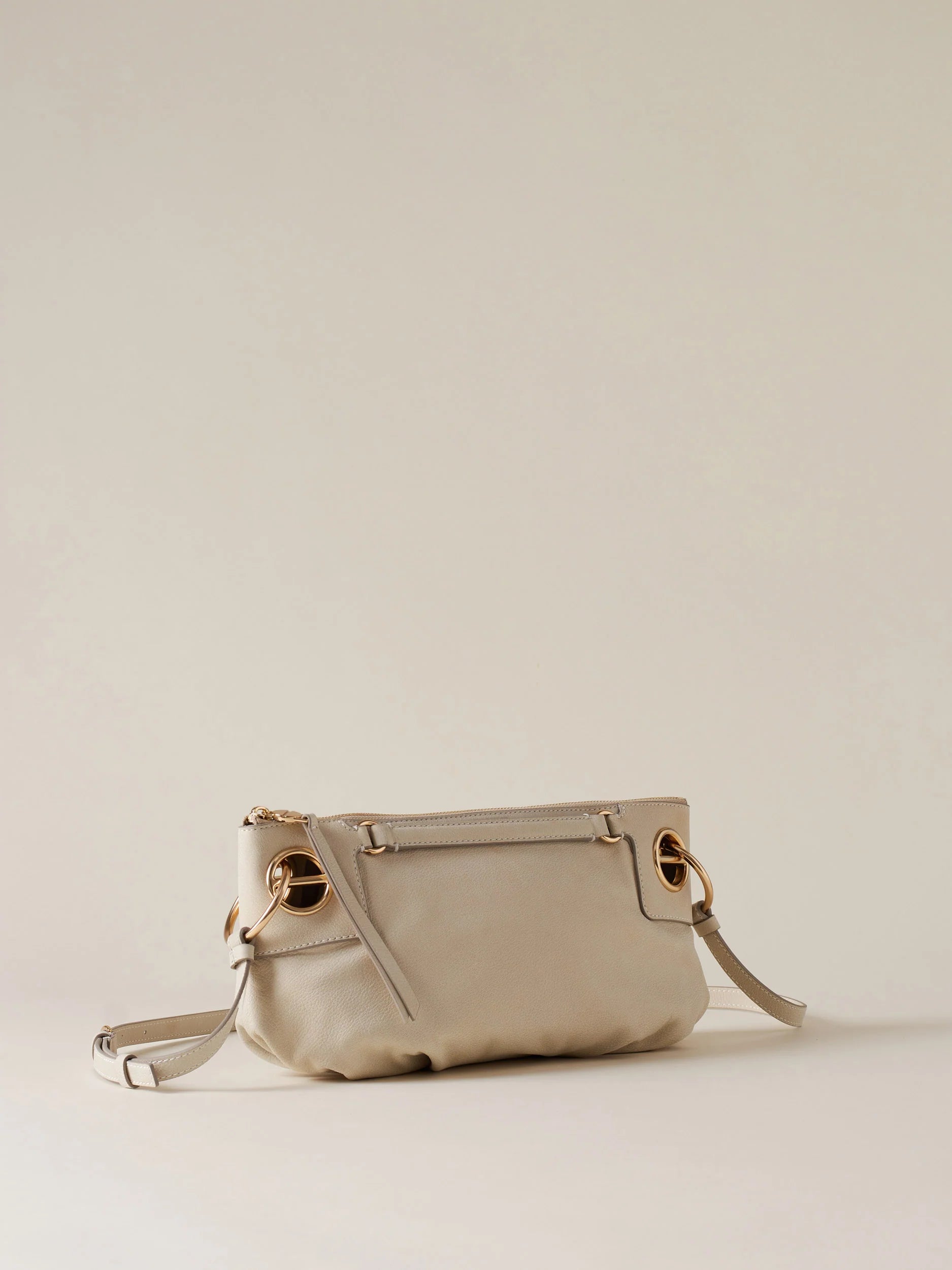 https://admin.shopify.com/store/gulieshop/products/15989764194653#:~:text=https%3A//www.gulieshop.it%20%E2%80%BA%20products%20%E2%80%BA%20borbonese%2Dborsa%2Dlondon%2Dcross%2Dover%2D91010264197