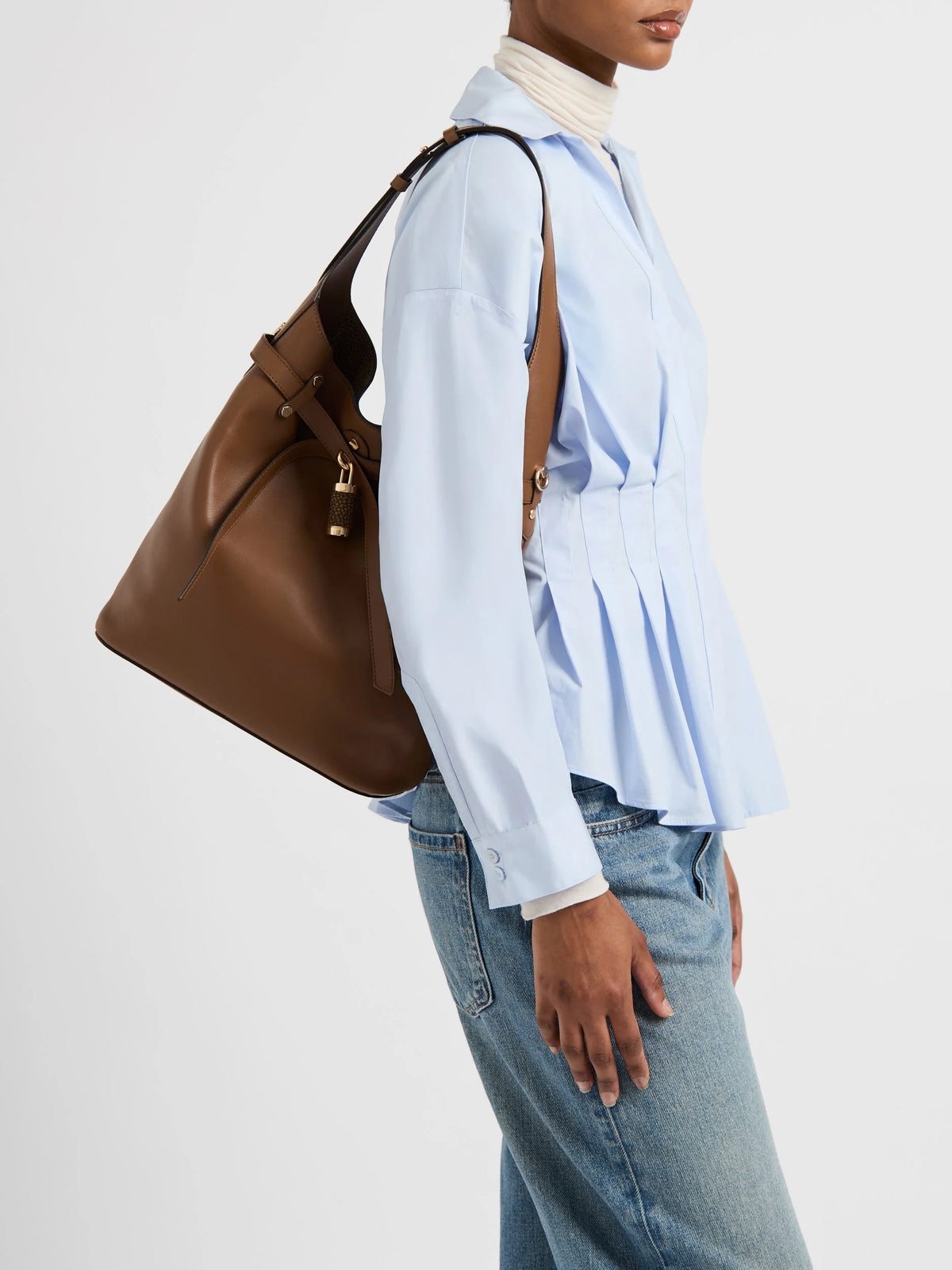 https://admin.shopify.com/store/gulieshop/products/16330295345501