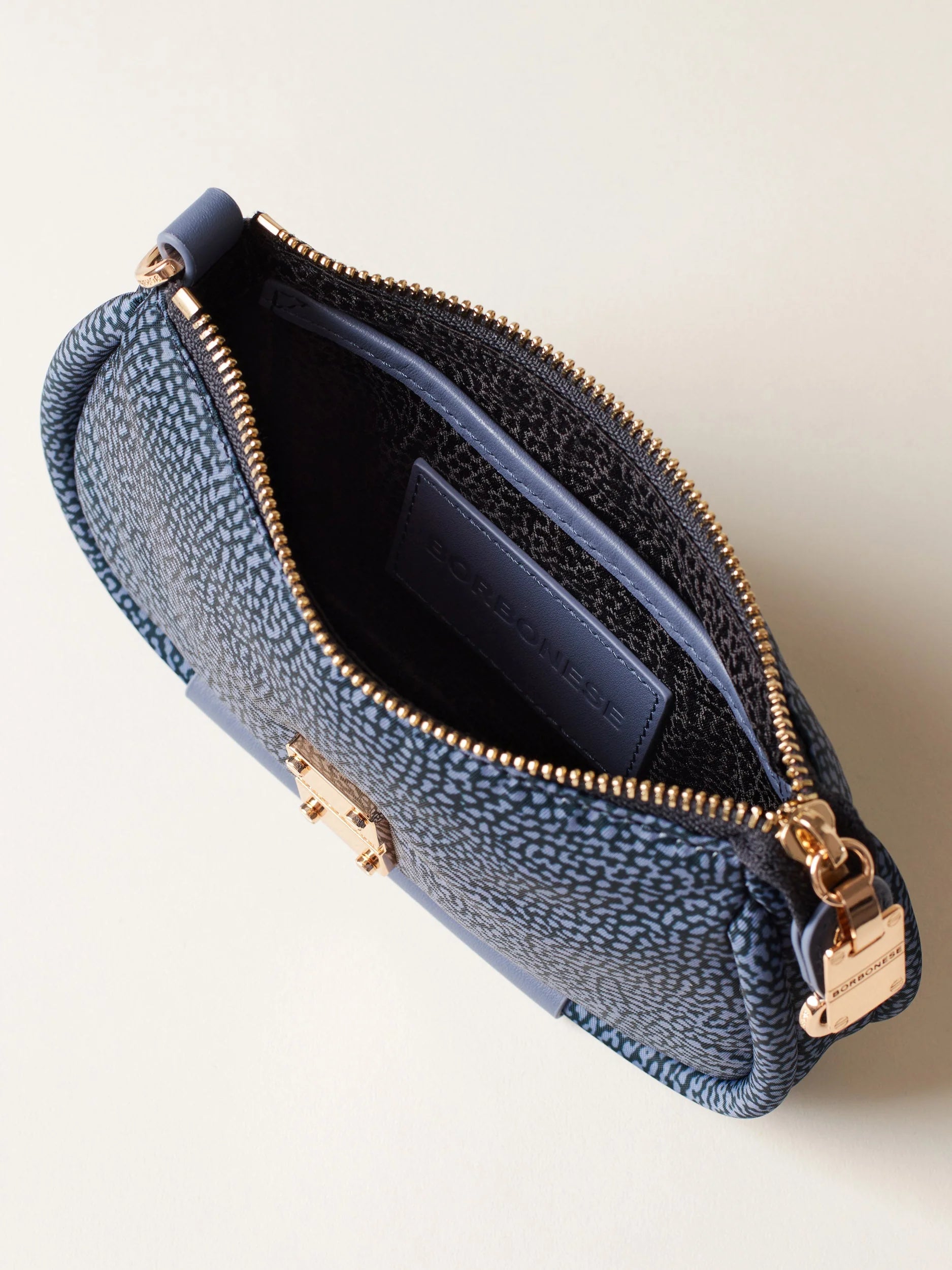https://admin.shopify.com/store/gulieshop/products/15269743165789#:~:text=https%3A//www.gulieshop.it%20%E2%80%BA%20products%20%E2%80%BA%20borbonese%2Dmini%2Dborsa%2Din%2Dtessuto%2D91020008i15%2D1