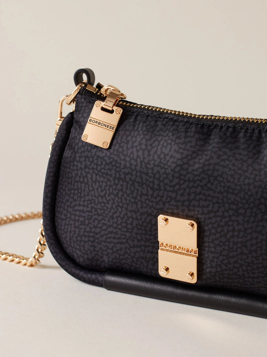 https://admin.shopify.com/store/gulieshop/products/15391808651613#:~:text=https%3A//www.gulieshop.it%20%E2%80%BA%20products%20%E2%80%BA%20borbonese%2Dmini%2Dborsa%2Din%2Dtessuto%2D91020008i15%2D3