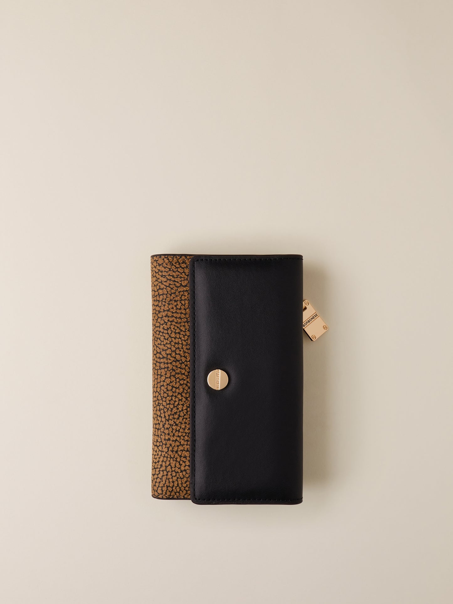 https://admin.shopify.com/store/gulieshop/products/15615140790621#:~:text=https%3A//www.gulieshop.it%20%E2%80%BA%20products%20%E2%80%BA%20borbonese%2Dportafoglio%2Dmedio%2Dcon%2Dpatta%2D91020036220