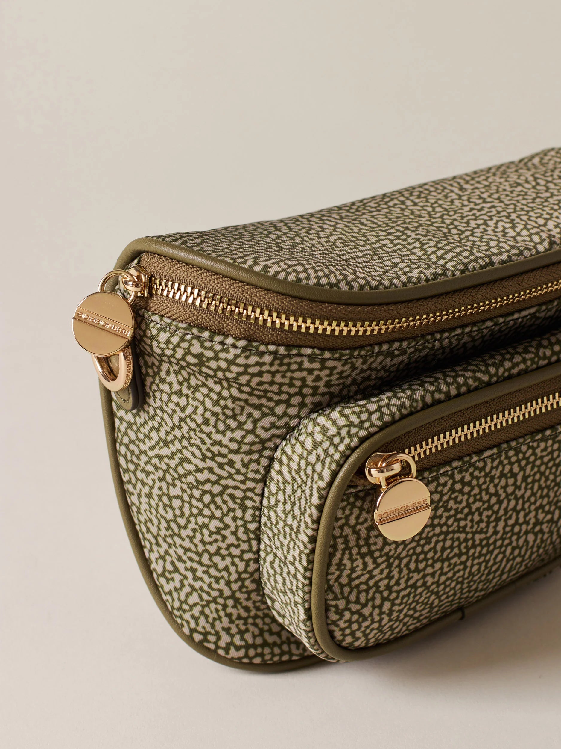 https://admin.shopify.com/store/gulieshop/products/16115313770845#:~:text=https%3A//www.gulieshop.it%20%E2%80%BA%20products%20%E2%80%BA%20borbonese%2Dmarsupio%2Dmini%2Dc%2Dt%2D91020061i15%2D1