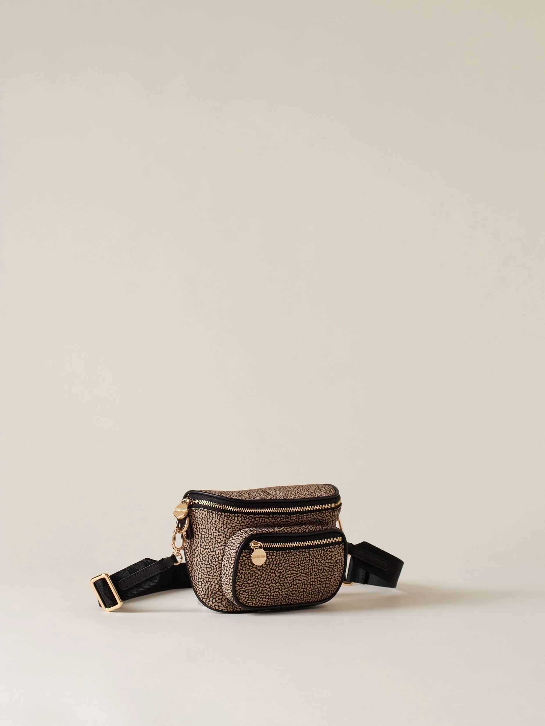 https://admin.shopify.com/store/gulieshop/products/16115313672541#:~:text=https%3A//www.gulieshop.it%20%E2%80%BA%20products%20%E2%80%BA%20borbonese%2Dmarsupio%2Dmini%2Dc%2Dt%2D91020061i15