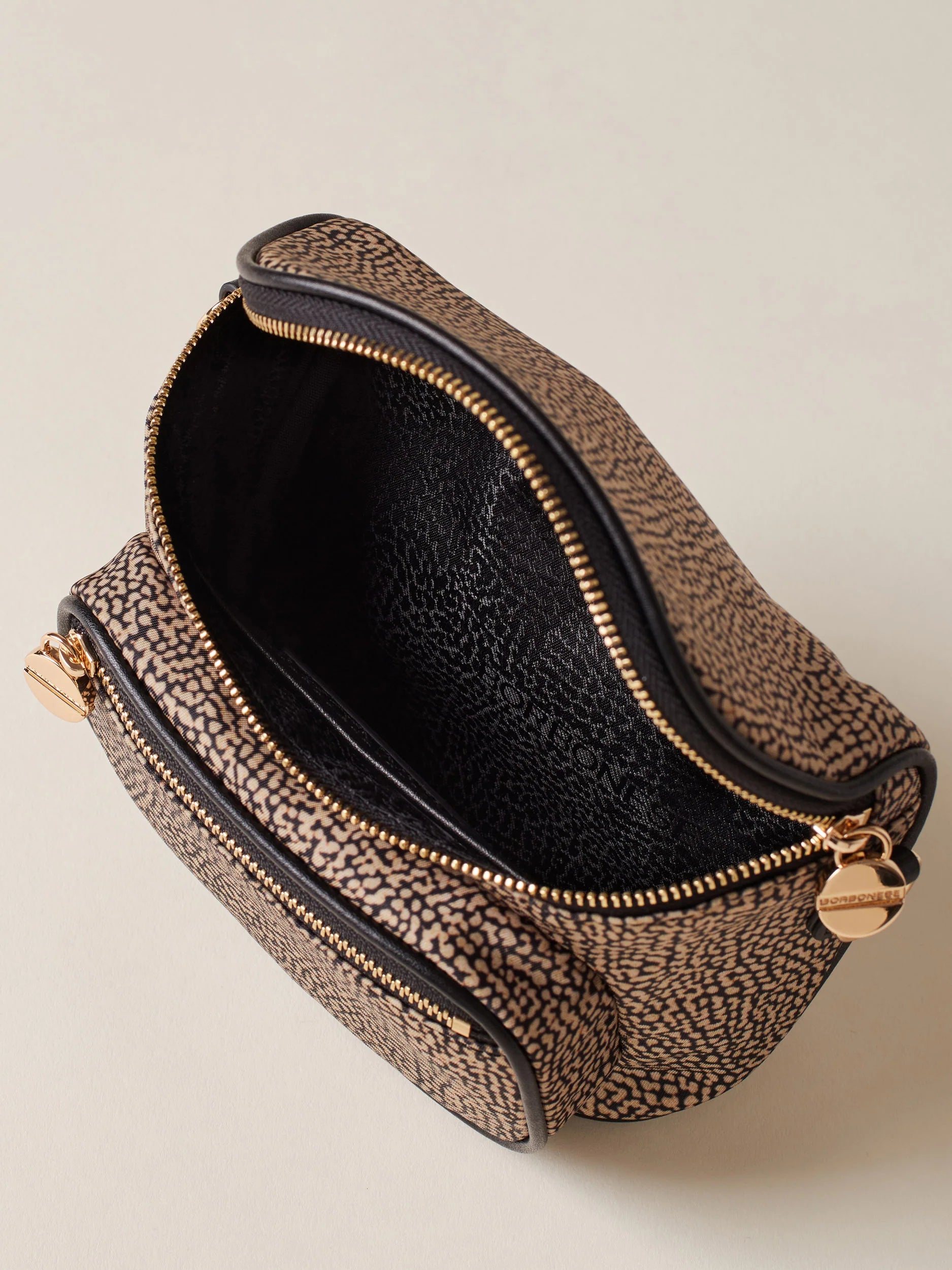 https://admin.shopify.com/store/gulieshop/products/16115313672541#:~:text=https%3A//www.gulieshop.it%20%E2%80%BA%20products%20%E2%80%BA%20borbonese%2Dmarsupio%2Dmini%2Dc%2Dt%2D91020061i15