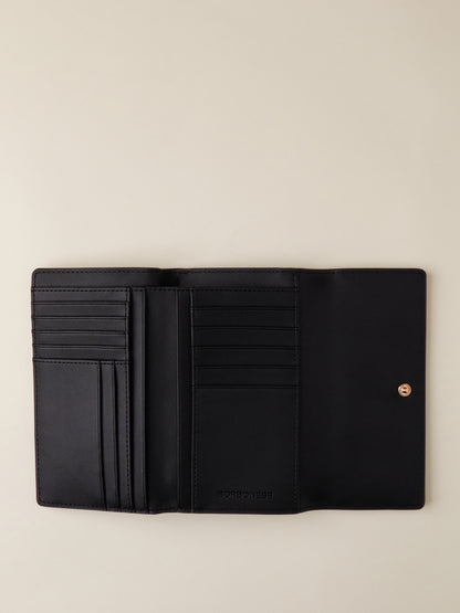 https://admin.shopify.com/store/gulieshop/products/15269744279901#:~:text=https%3A//www.gulieshop.it%20%E2%80%BA%20products%20%E2%80%BA%20borbonese%2Dportafoglio%2Dcon%2Dpatta%2De%2Dzip%2D920057ano
