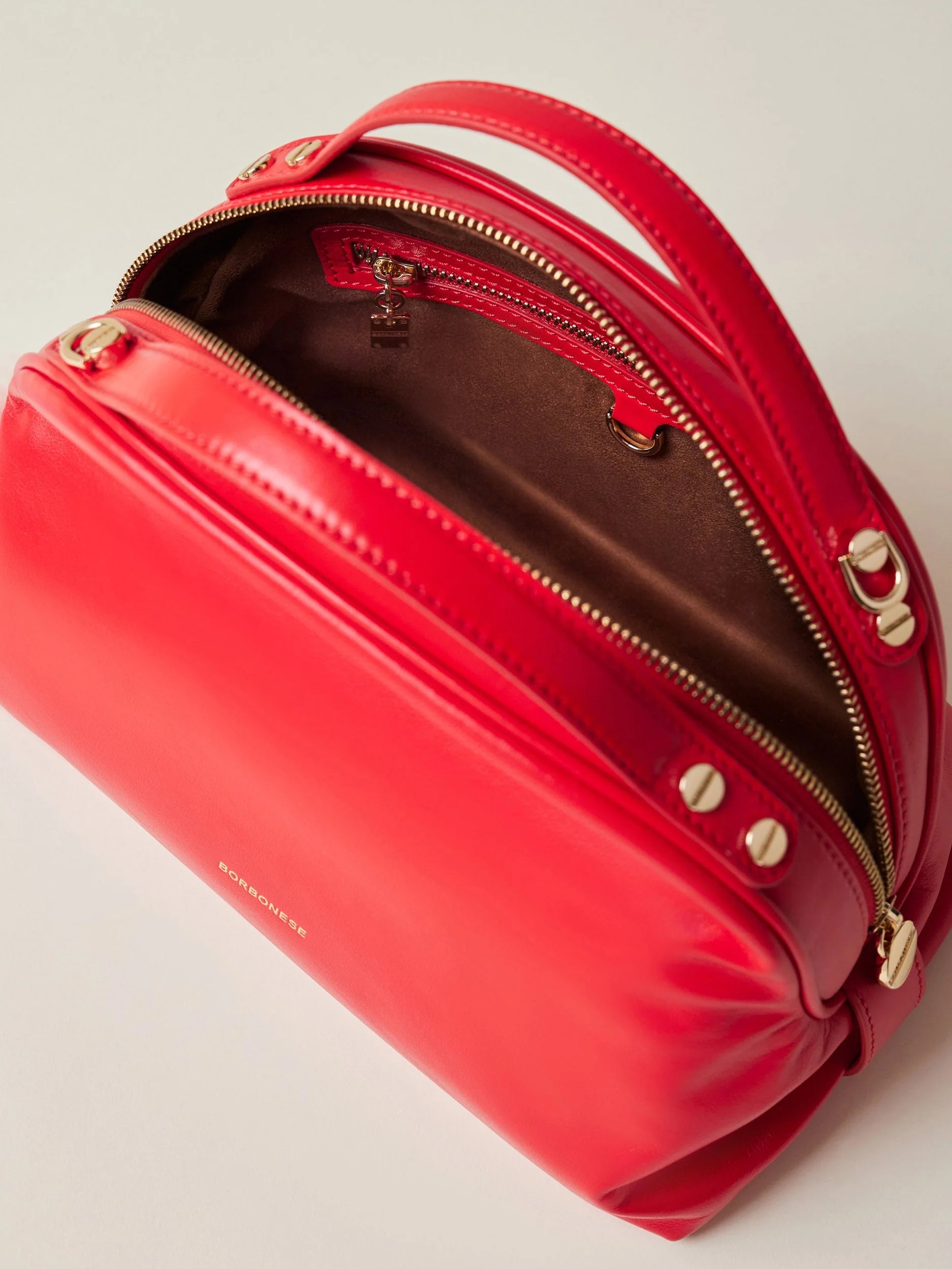 https://admin.shopify.com/store/gulieshop/products/14834219057501#:~:text=https%3A//www.gulieshop.it%20%E2%80%BA%20products%20%E2%80%BA%20borbonese%2Dborsa%2Dsexy%2D923329%2Daz0