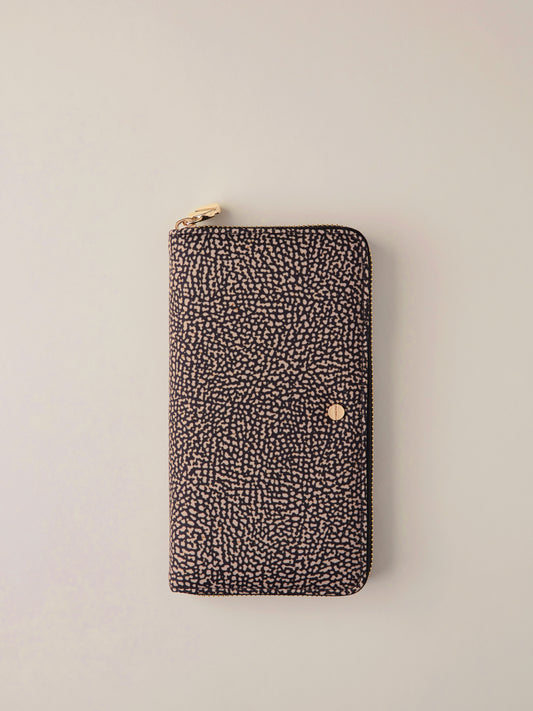 https://admin.shopify.com/store/gulieshop/products/15039632245085#:~:text=https%3A//www.gulieshop.it%20%E2%80%BA%20products%20%E2%80%BA%20borbonese%2Dportafoglio%2Dlarge%2Dcon%2Dzip%2D930155i15
