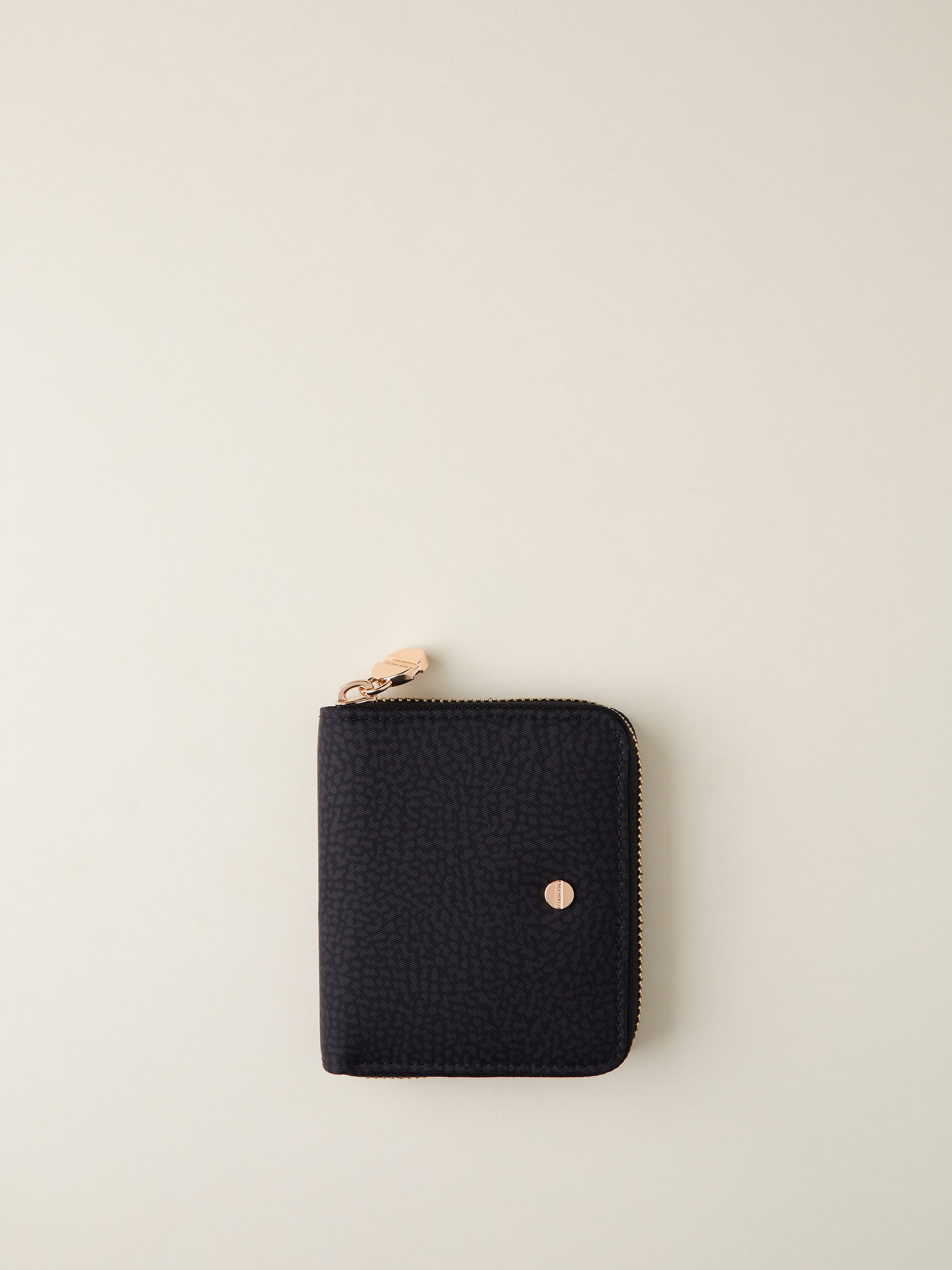 https://admin.shopify.com/store/gulieshop/products/15491902112093#:~:text=https%3A//www.gulieshop.it%20%E2%80%BA%20products%20%E2%80%BA%20borbonese%2Dportafoglio%2Dcon%2Dzip%2D930156%2Di15