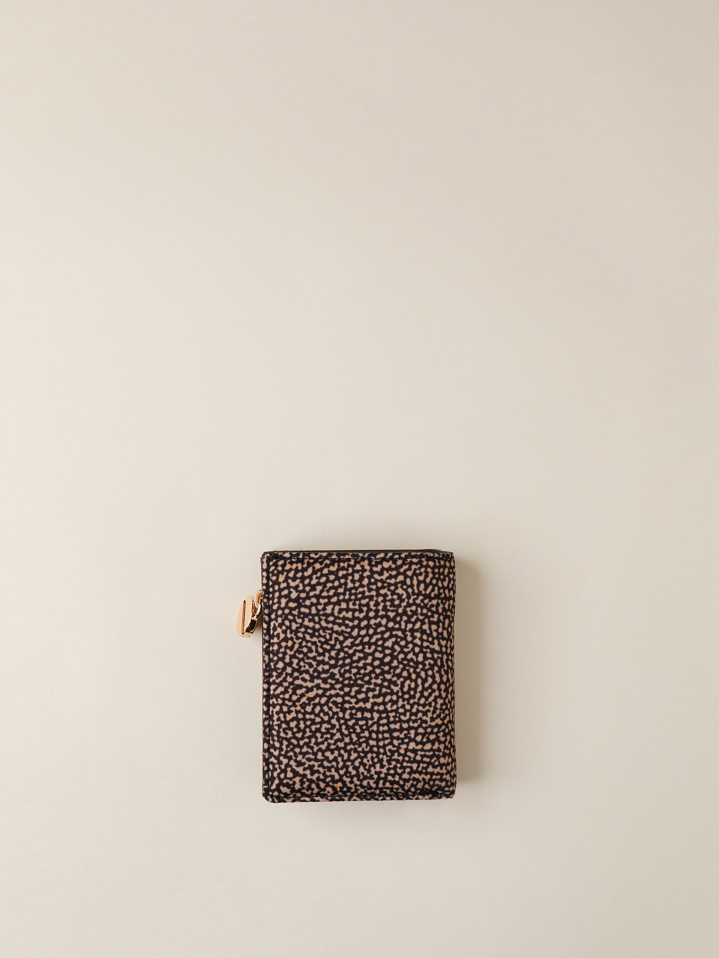 https://admin.shopify.com/store/gulieshop/products/15039632441693#:~:text=https%3A//www.gulieshop.it%20%E2%80%BA%20products%20%E2%80%BA%20borbonese%2Dportafolgio%2Dcon%2Dtasca%2Din%2Dtessuto%2D930163i15