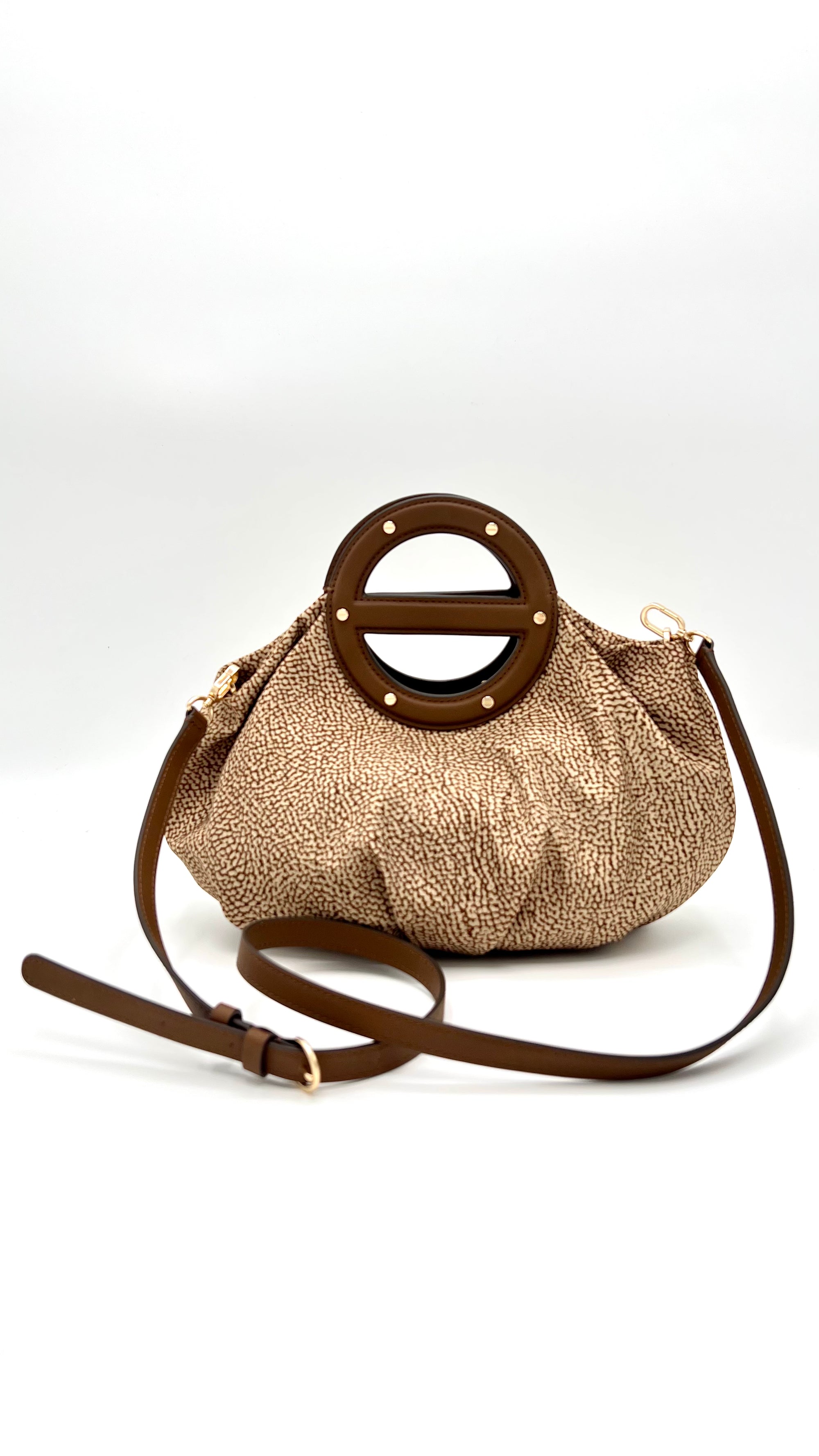 https://admin.shopify.com/store/gulieshop/products/15989763604829#:~:text=https%3A//www.gulieshop.it%20%E2%80%BA%20products%20%E2%80%BA%20borbonese%2Dborsa%2Da%2Dmano%2D91010210ah1%2D2