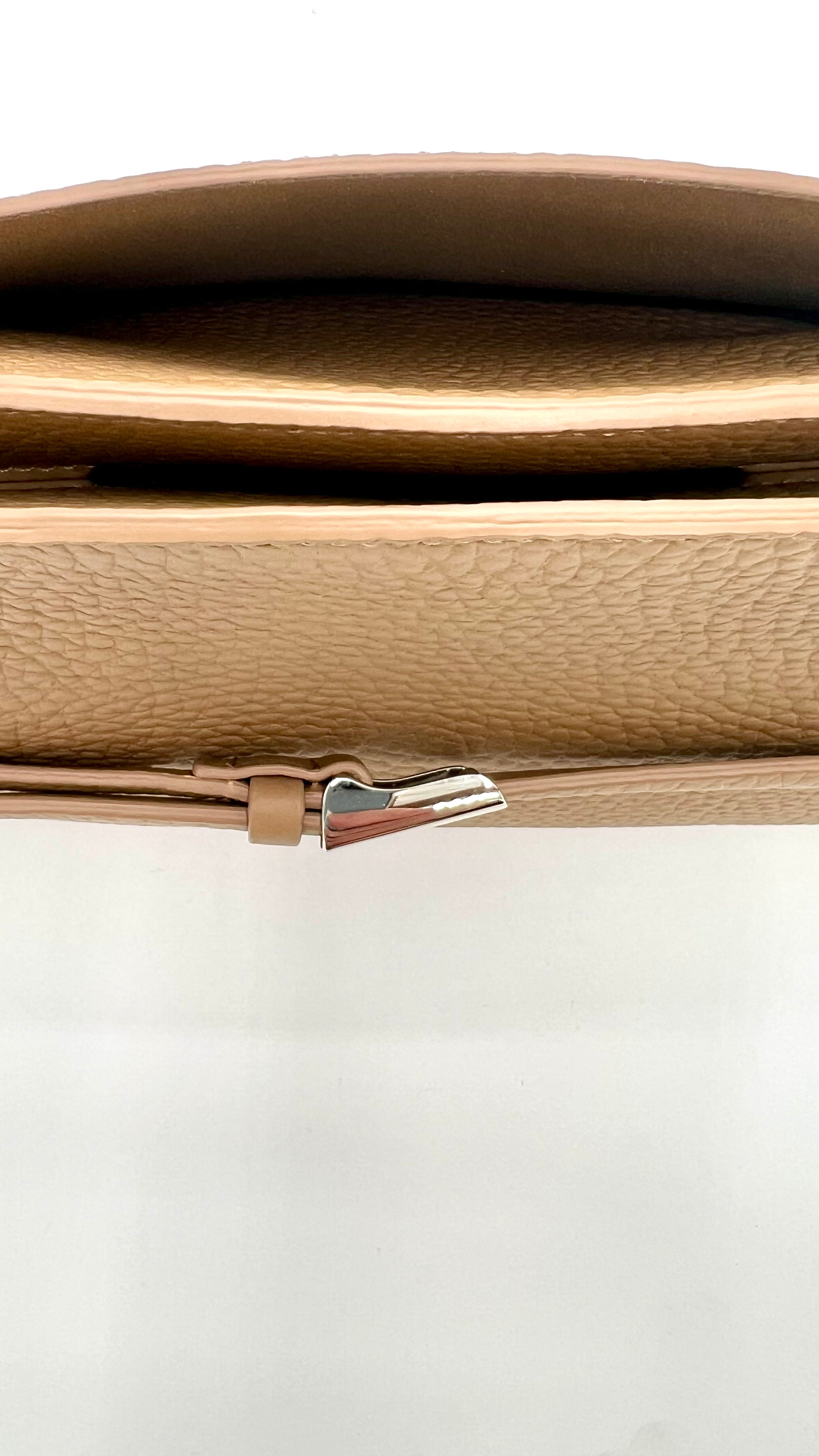 https://admin.shopify.com/store/gulieshop/products/16014680621405