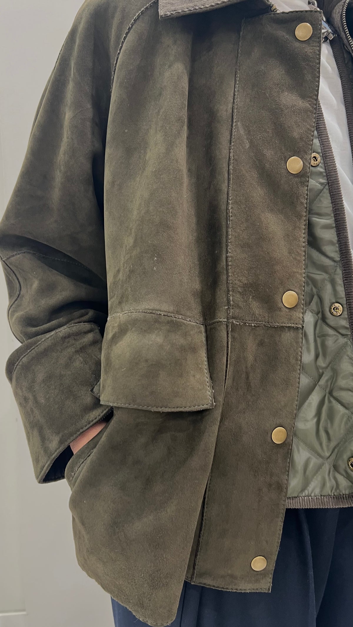 https://admin.shopify.com/store/gulieshop/products/16595731874141#:~:text=https%3A//www.gulieshop.it%20%E2%80%BA%20products%20%E2%80%BA%20jackie%2Dgiacca%2Din%2Dsuede%2Dinterno%2Dstaccabile%2Dcameron