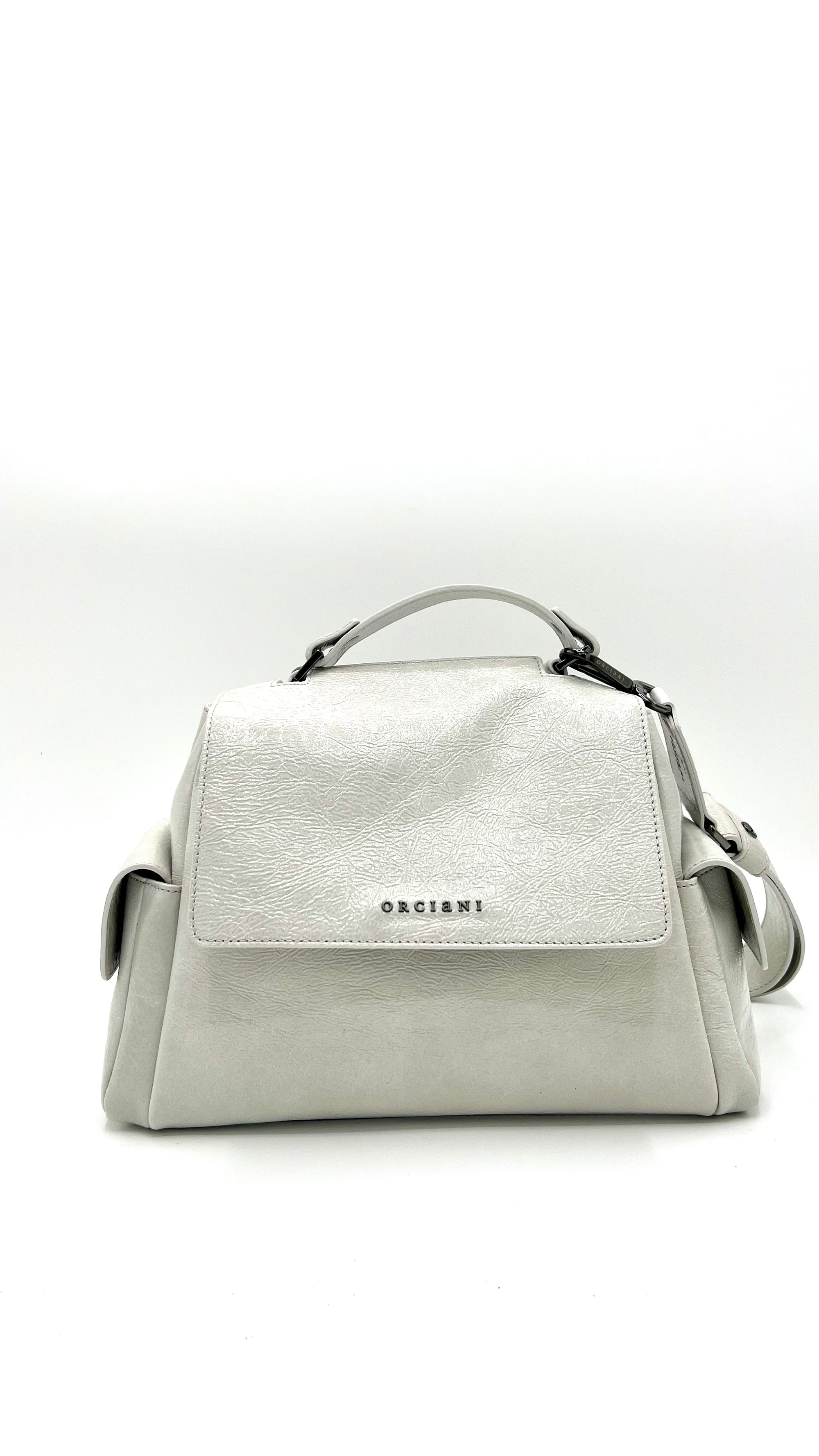 https://admin.shopify.com/store/gulieshop/products/16053075542365#:~:text=https%3A//www.gulieshop.it%20%E2%80%BA%20products%20%E2%80%BA%20orciani%2Dborsa%2Dsveva%2Dstark%2Dsmall%2Db01999