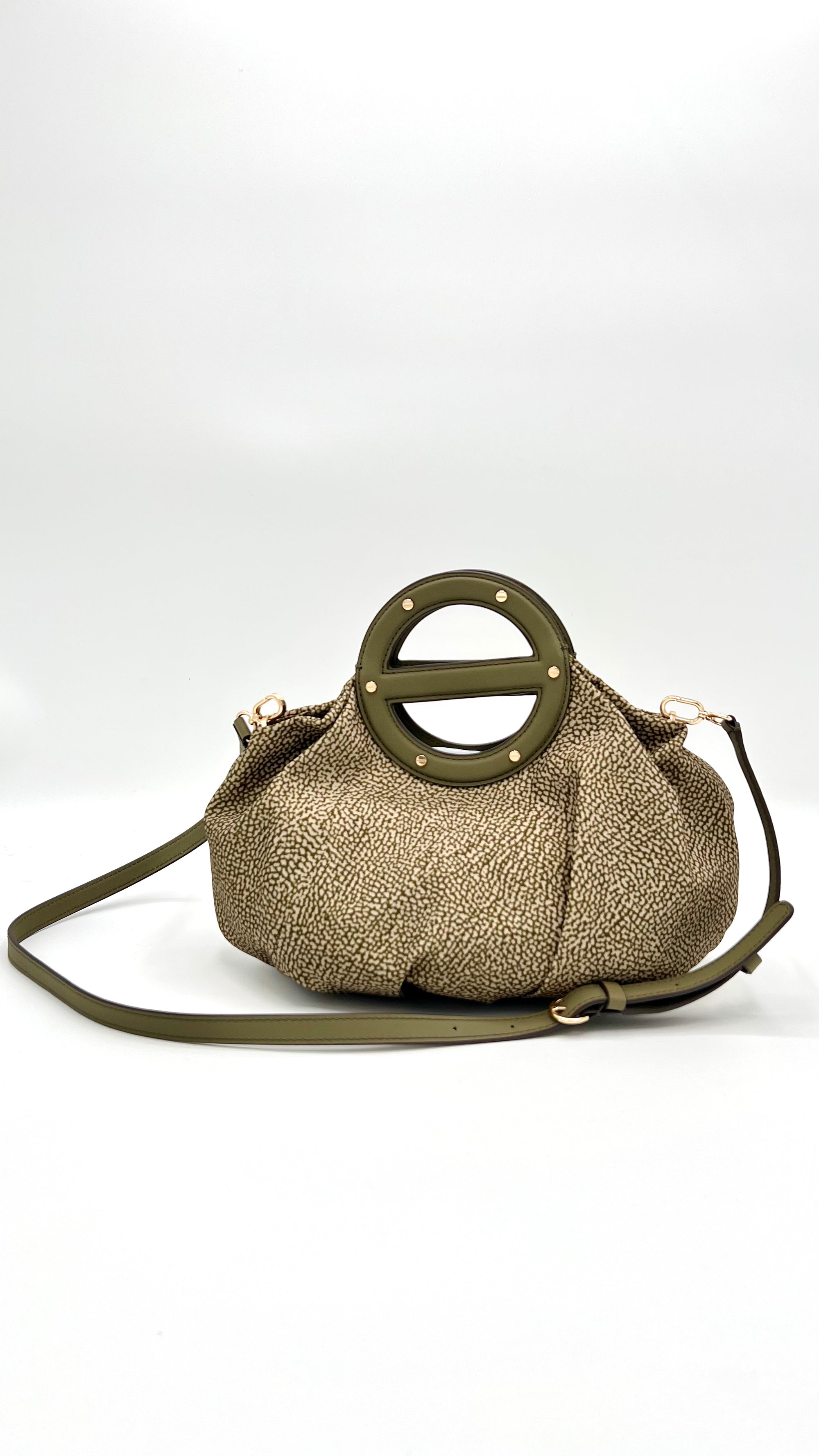 https://admin.shopify.com/store/gulieshop/products/15989763408221#:~:text=https%3A//www.gulieshop.it%20%E2%80%BA%20products%20%E2%80%BA%20borbonese%2Dborsa%2Da%2Dmano%2D91010210ah1