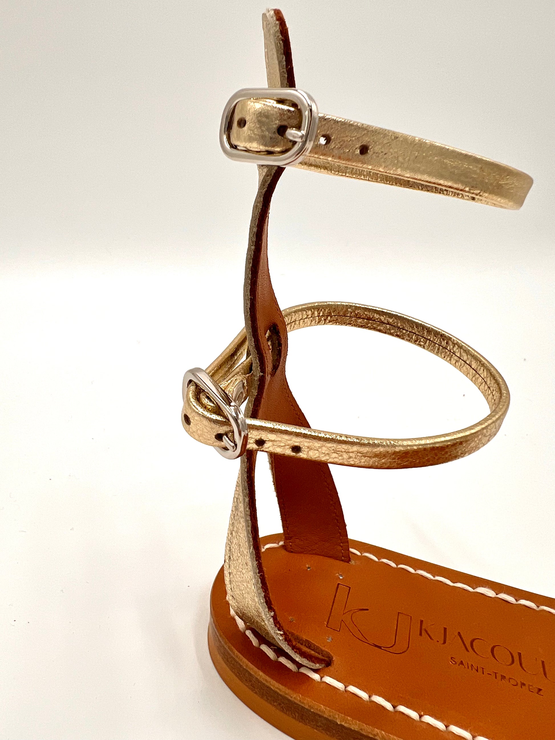https://admin.shopify.com/store/gulieshop/products/15391588647261#:~:text=https%3A//www.gulieshop.it%20%E2%80%BA%20products%20%E2%80%BA%20k%2Djacques%2Dsandalo%2Dbasso%2Ddemocrite%2Df%2Dmiel