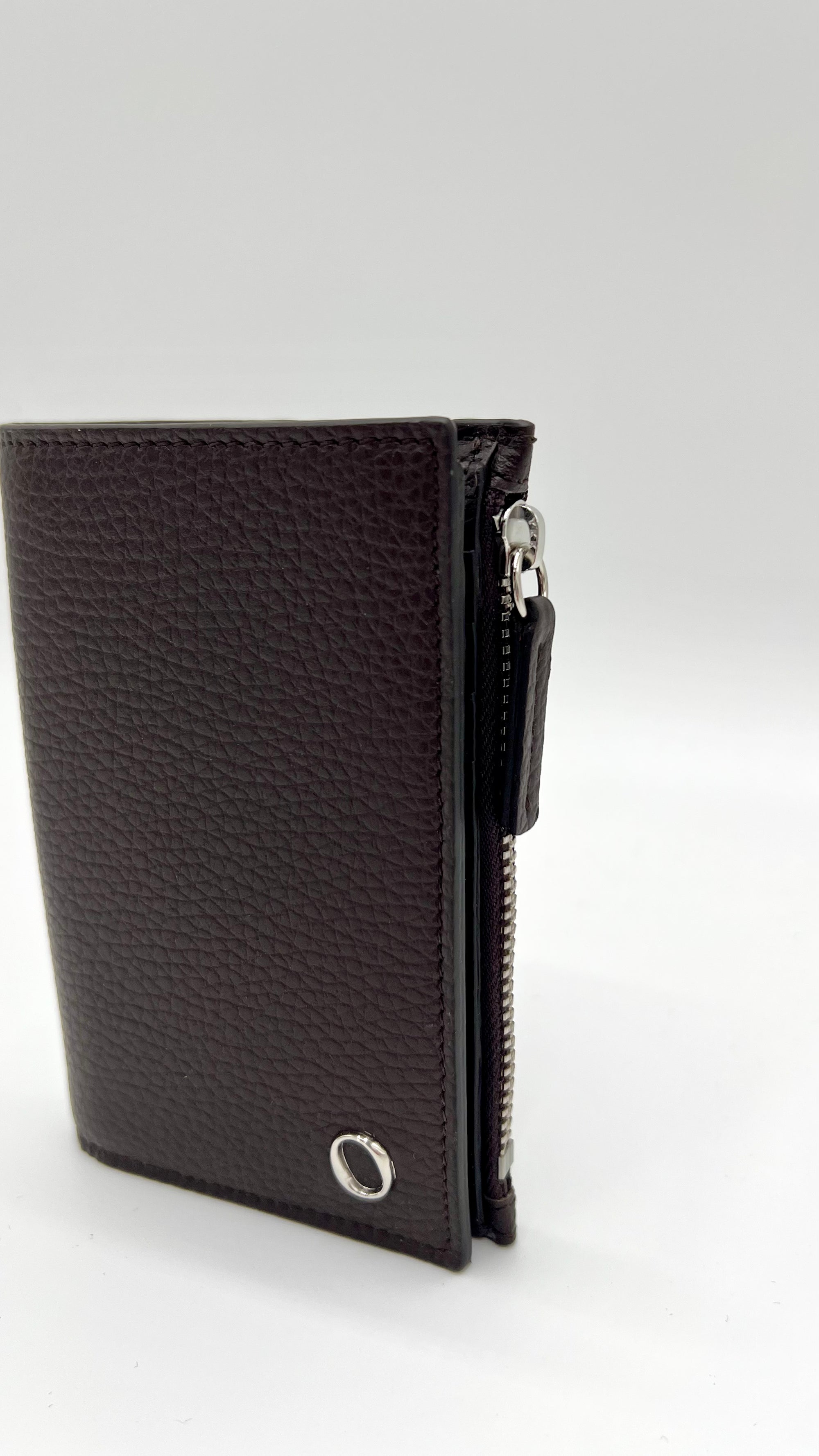 https://admin.shopify.com/store/gulieshop/products/16053076033885#:~:text=https%3A//www.gulieshop.it%20%E2%80%BA%20products%20%E2%80%BA%20orciani%2Dportafoglio%2Din%2Dpelle%2Dsoft%2Dsu0129%2D1