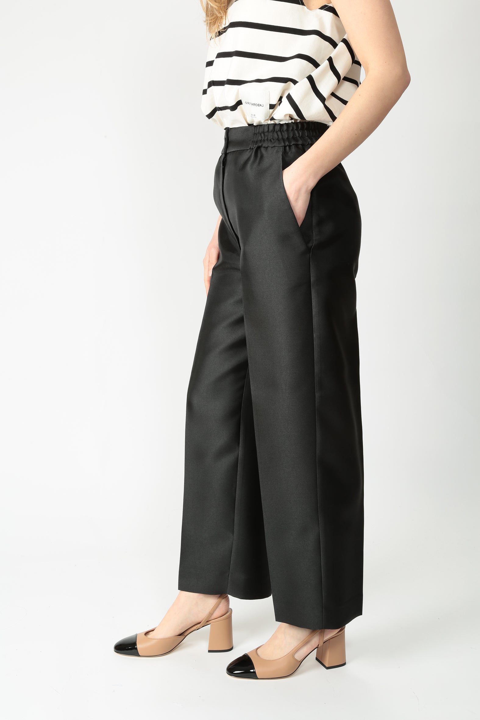 https://admin.shopify.com/store/gulieshop/products/15192689377629#:~:text=https%3A//www.gulieshop.it%20%E2%80%BA%20products%20%E2%80%BA%20beatrice%2Dpantalone%2Din%2Draso%2D25fe1011hopper%2D1