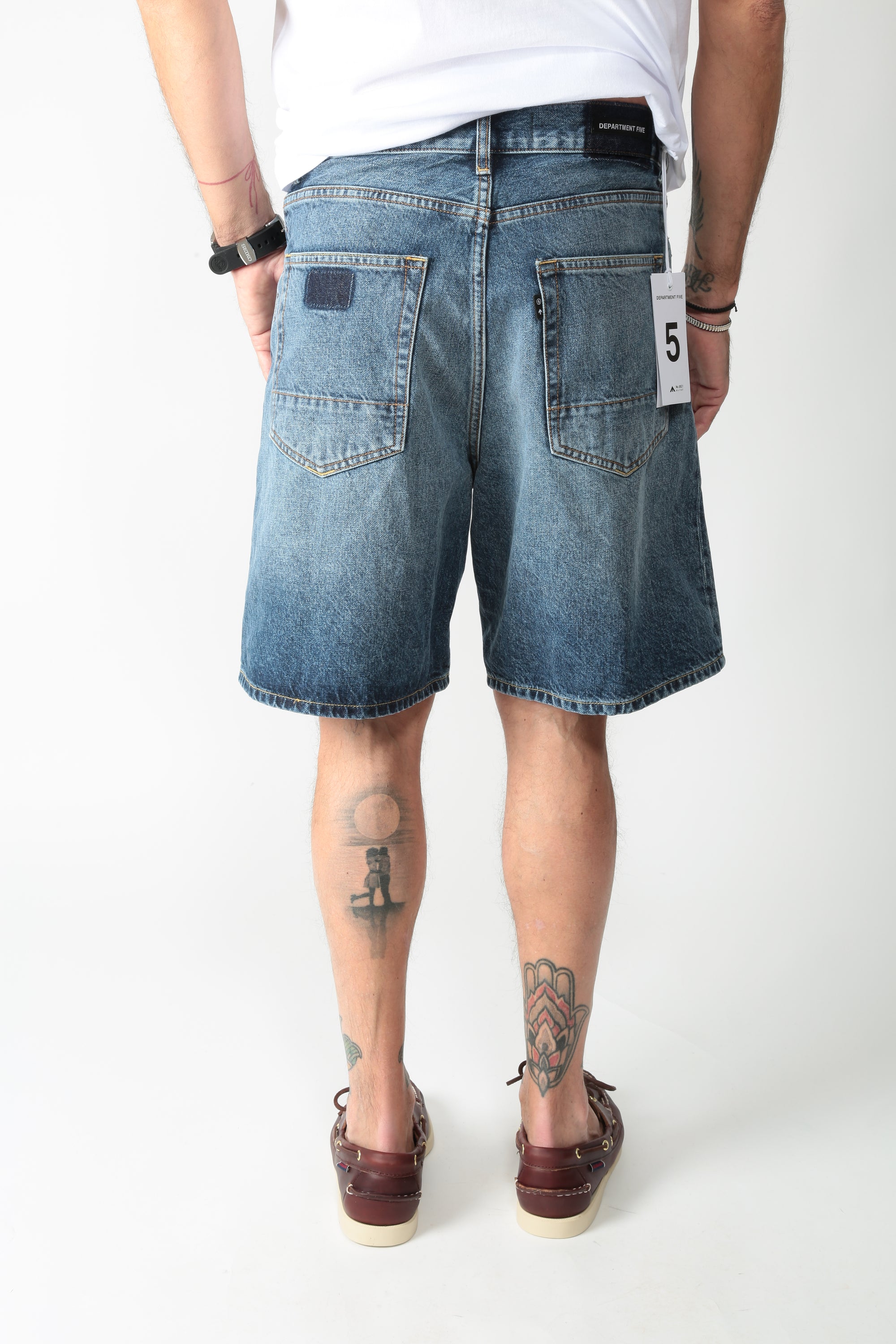 https://admin.shopify.com/store/gulieshop/products/15892653048157#:~:text=https%3A//www.gulieshop.it%20%E2%80%BA%20products%20%E2%80%BA%20department%2D5%2Dbermuda%2Ddi%2Djeans%2Dsinger%2Dub53152d2df0080341