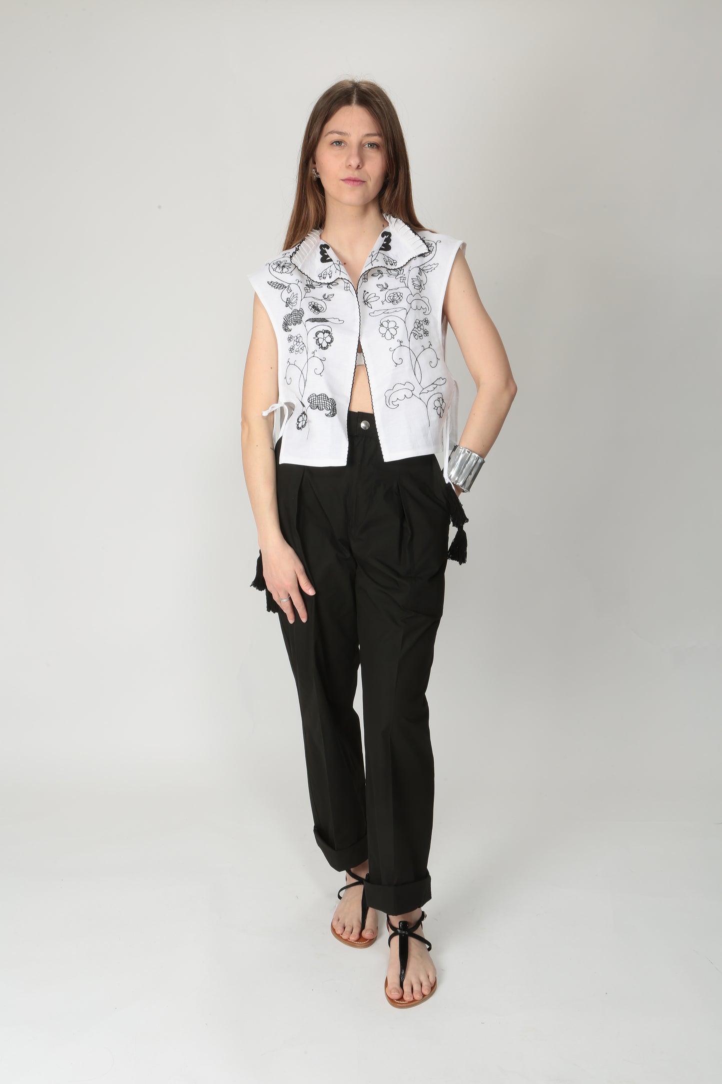 https://admin.shopify.com/store/gulieshop/products/15359827738973#:~:text=https%3A//www.gulieshop.it%20%E2%80%BA%20products%20%E2%80%BA%20ordito%2Dgilet%2Din%2Dlino%2De%2Dviscosa%2Dricamato%2Dginevra