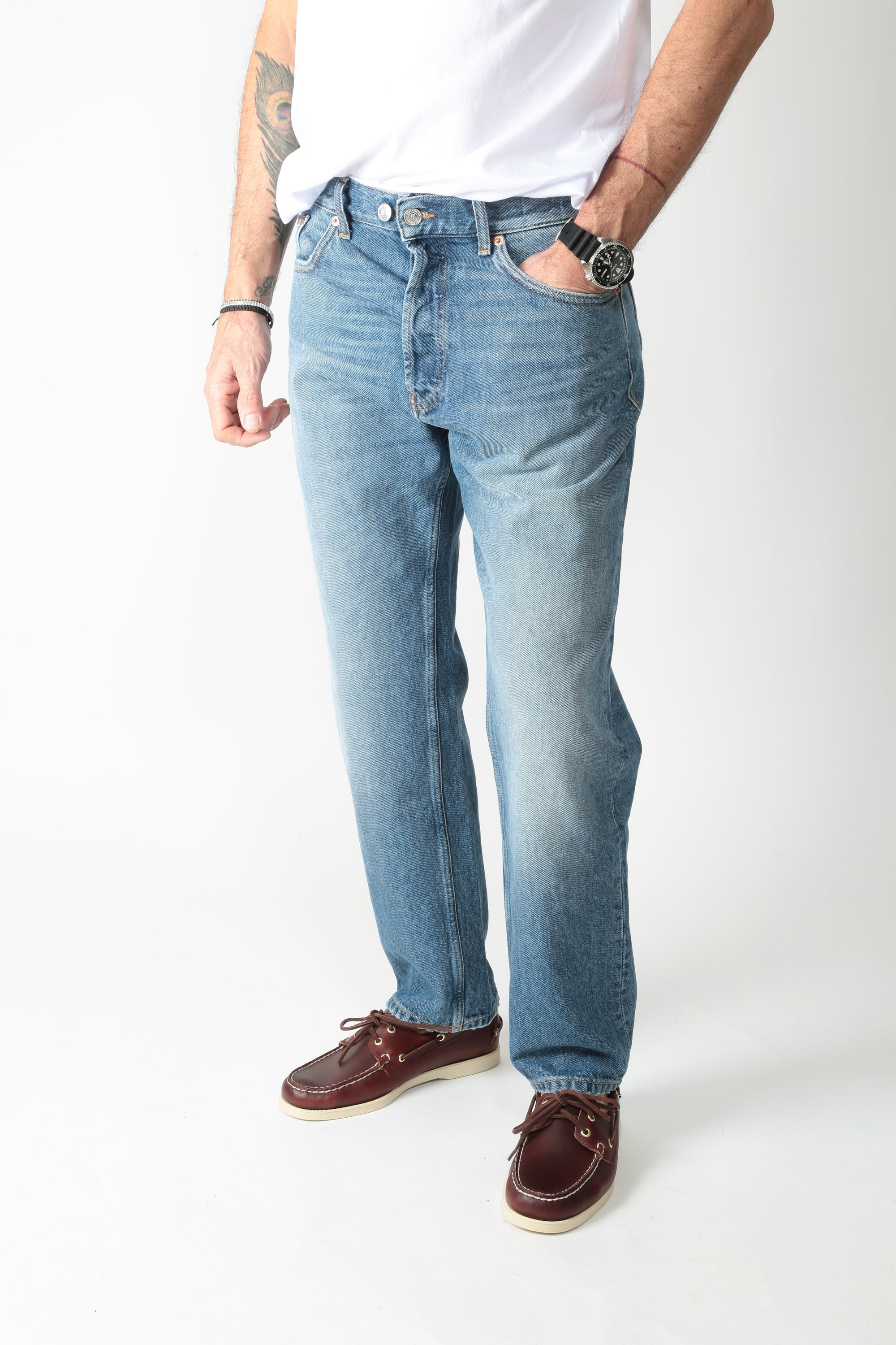 https://admin.shopify.com/store/gulieshop/products/15922557682013#:~:text=https%3A//www.gulieshop.it%20%E2%80%BA%20products%20%E2%80%BA%20department%2D5%2Djeans%2Dtapared%2Dmusso%2Dup51851d2tf0322110