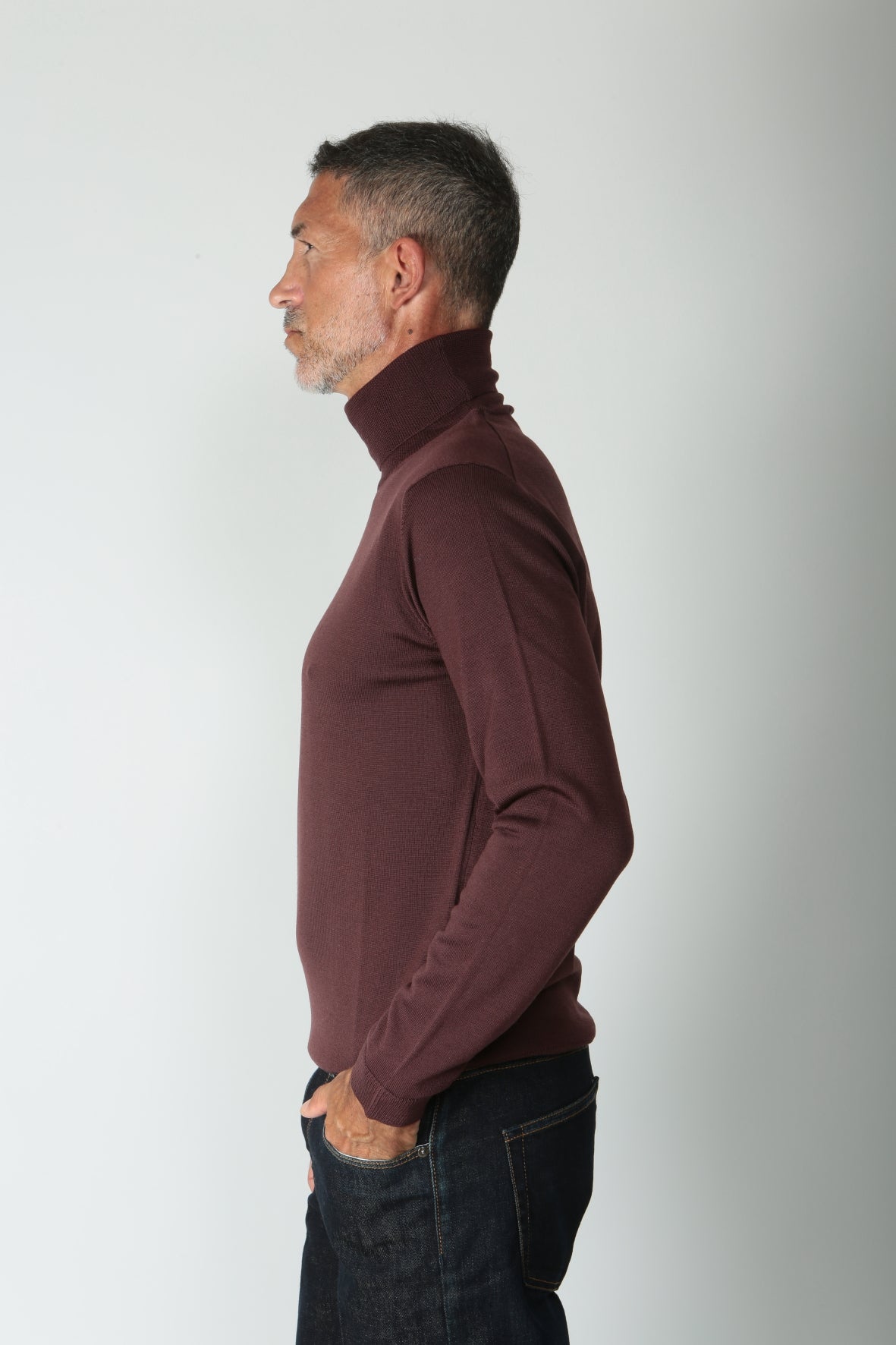 https://admin.shopify.com/store/gulieshop/products/9835867013469#:~:text=https%3A//www.gulieshop.it%20%E2%80%BA%20products%20%E2%80%BA%20r%2Dcollina%2Dmaglia%2Ddolcevita%2Dlana%2Dmerino%2Dra0110%2D1