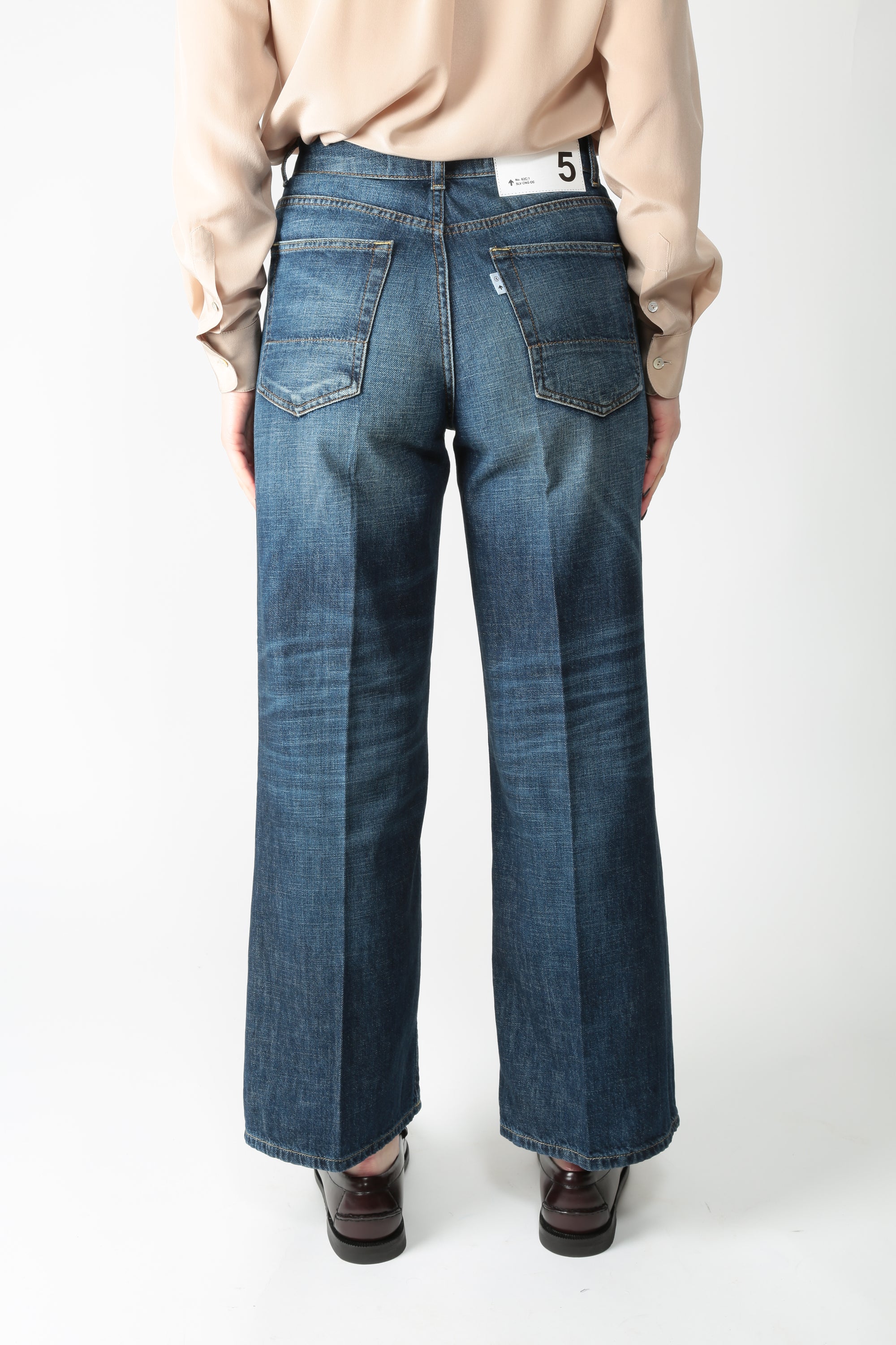 https://admin.shopify.com/store/gulieshop/products/15892653146461#:~:text=https%3A//www.gulieshop.it%20%E2%80%BA%20products%20%E2%80%BA%20departmet%2D5%2Djeans%2Dgamba%2Ddritta%2Dbrea%2Ddp53552d2df0069256