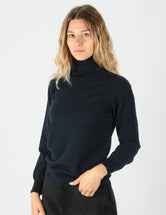 https://admin.shopify.com/store/gulieshop/products/8524865339741#:~:text=Invia-,Kangra%20Dolcevita%20lana%20e%20cachemire%20W4%20A%207511%2005,-Contenuto%20multimediale%201