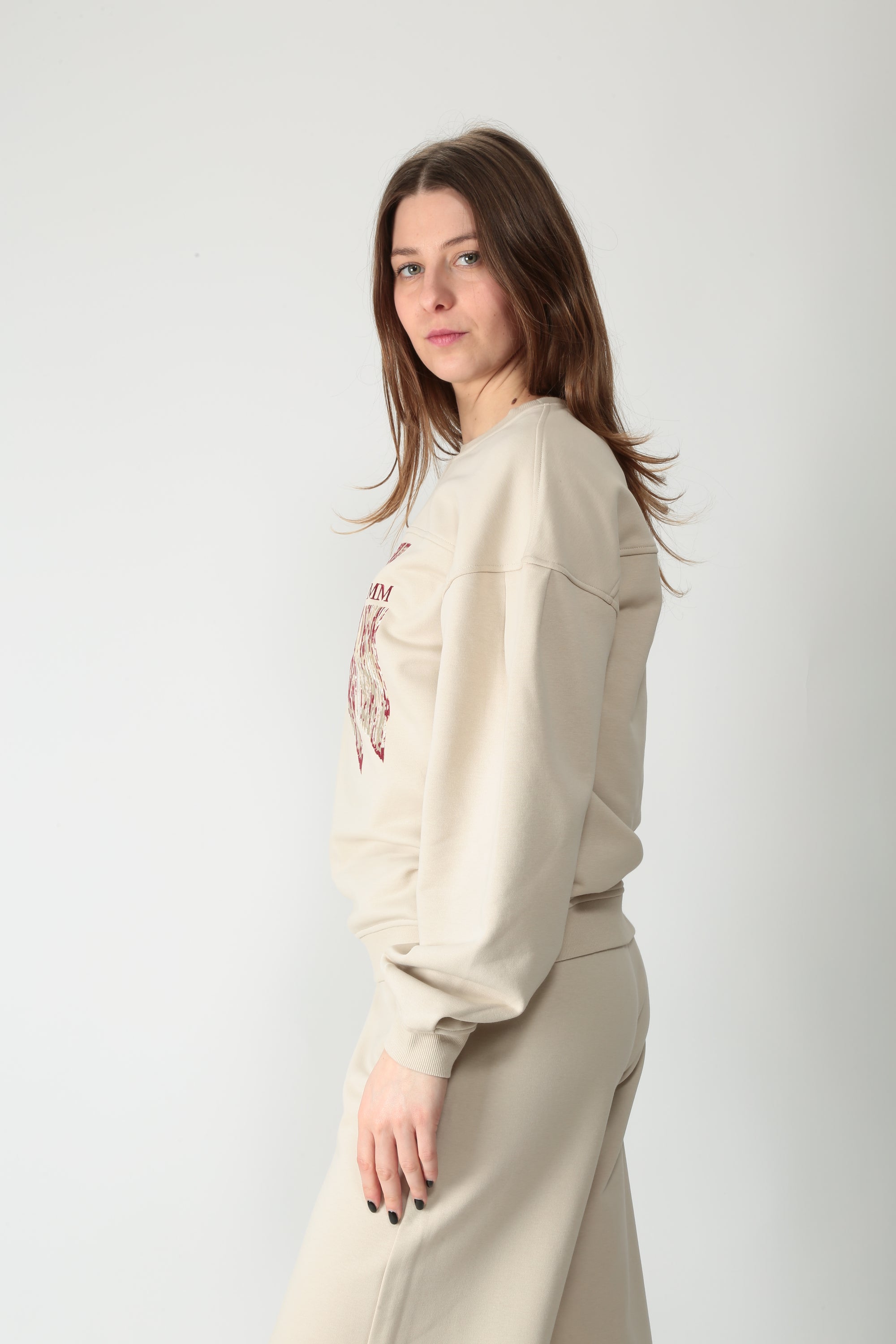 https://admin.shopify.com/store/gulieshop/products/15909805818205#:~:text=https%3A//www.gulieshop.it%20%E2%80%BA%20products%20%E2%80%BA%20maxmara%2Dmm%2Dfelpa%2Dgirocollo%2Dmmleuforico