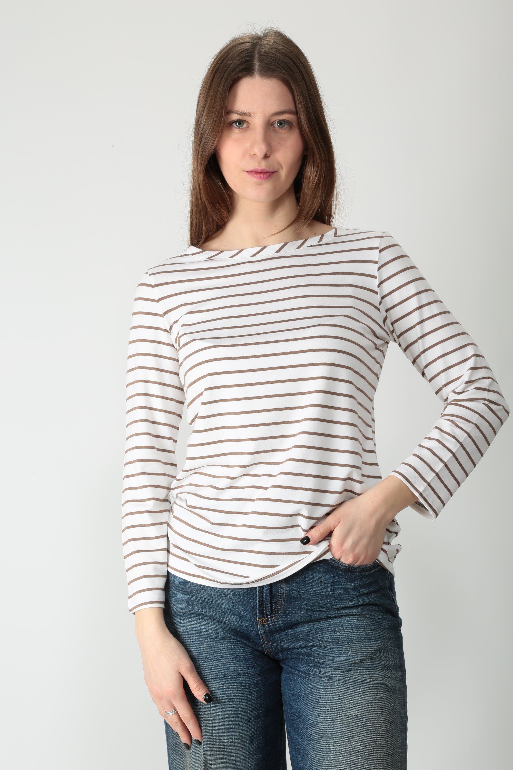 https://admin.shopify.com/store/gulieshop/products/15922559156573#:~:text=https%3A//www.gulieshop.it%20%E2%80%BA%20products%20%E2%80%BA%20purotatto%2Dt%2Dshirt%2Dcollo%2Da%2Dbarca%2Dss260191522