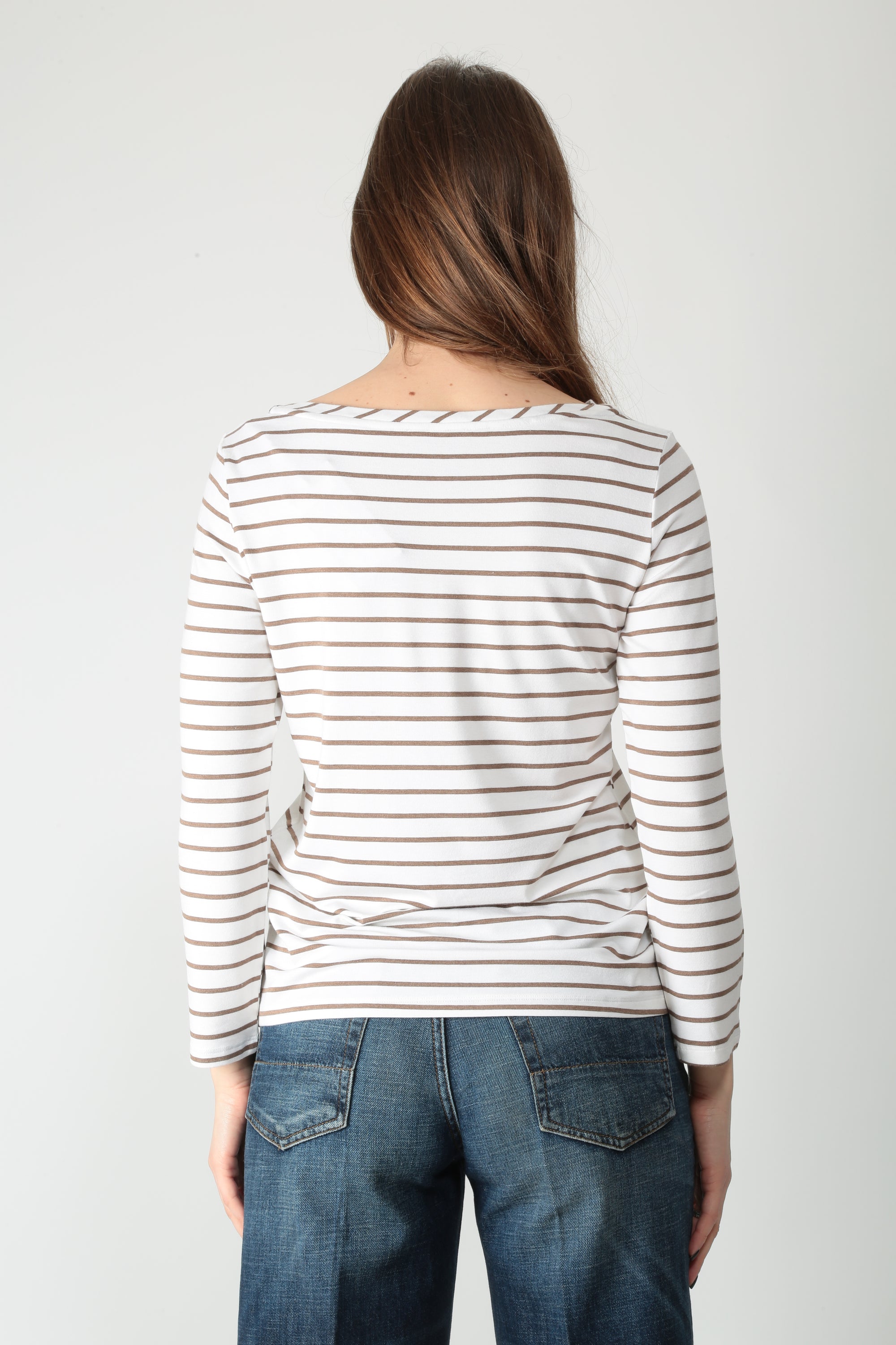 https://admin.shopify.com/store/gulieshop/products/15922559156573#:~:text=https%3A//www.gulieshop.it%20%E2%80%BA%20products%20%E2%80%BA%20purotatto%2Dt%2Dshirt%2Dcollo%2Da%2Dbarca%2Dss260191522
