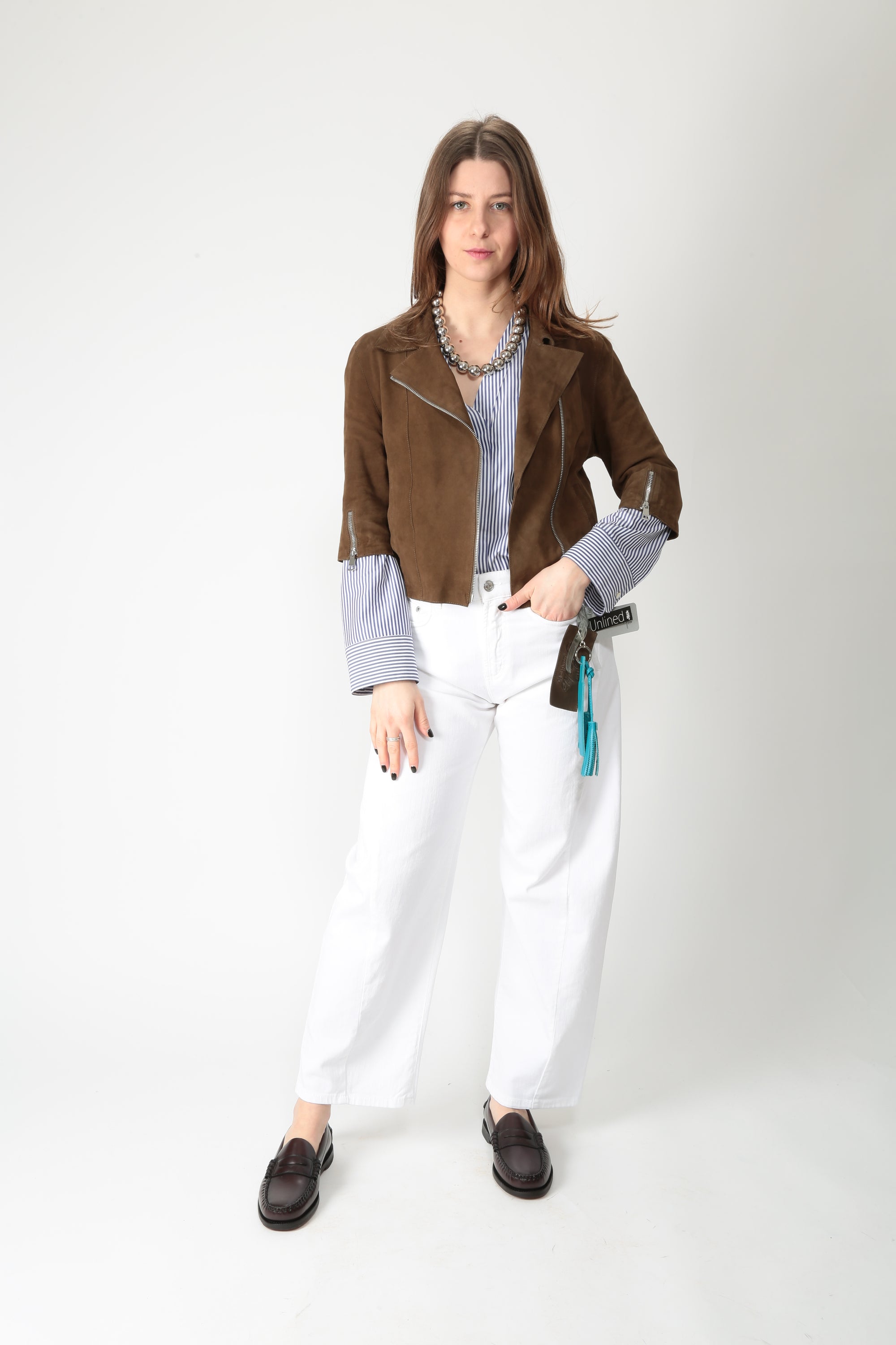 https://admin.shopify.com/store/gulieshop/products/15925774778717