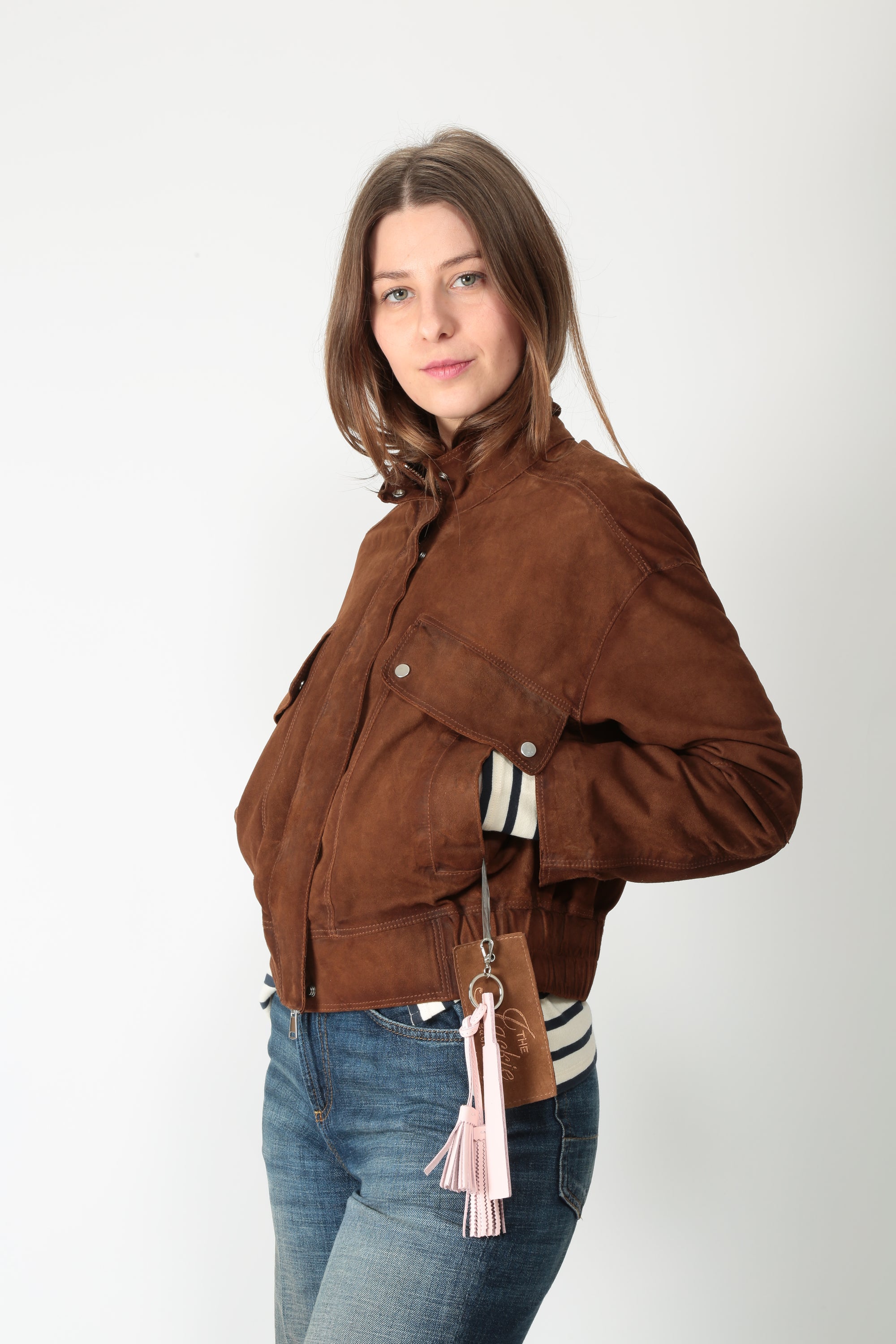 https://admin.shopify.com/store/gulieshop/products/15925774844253