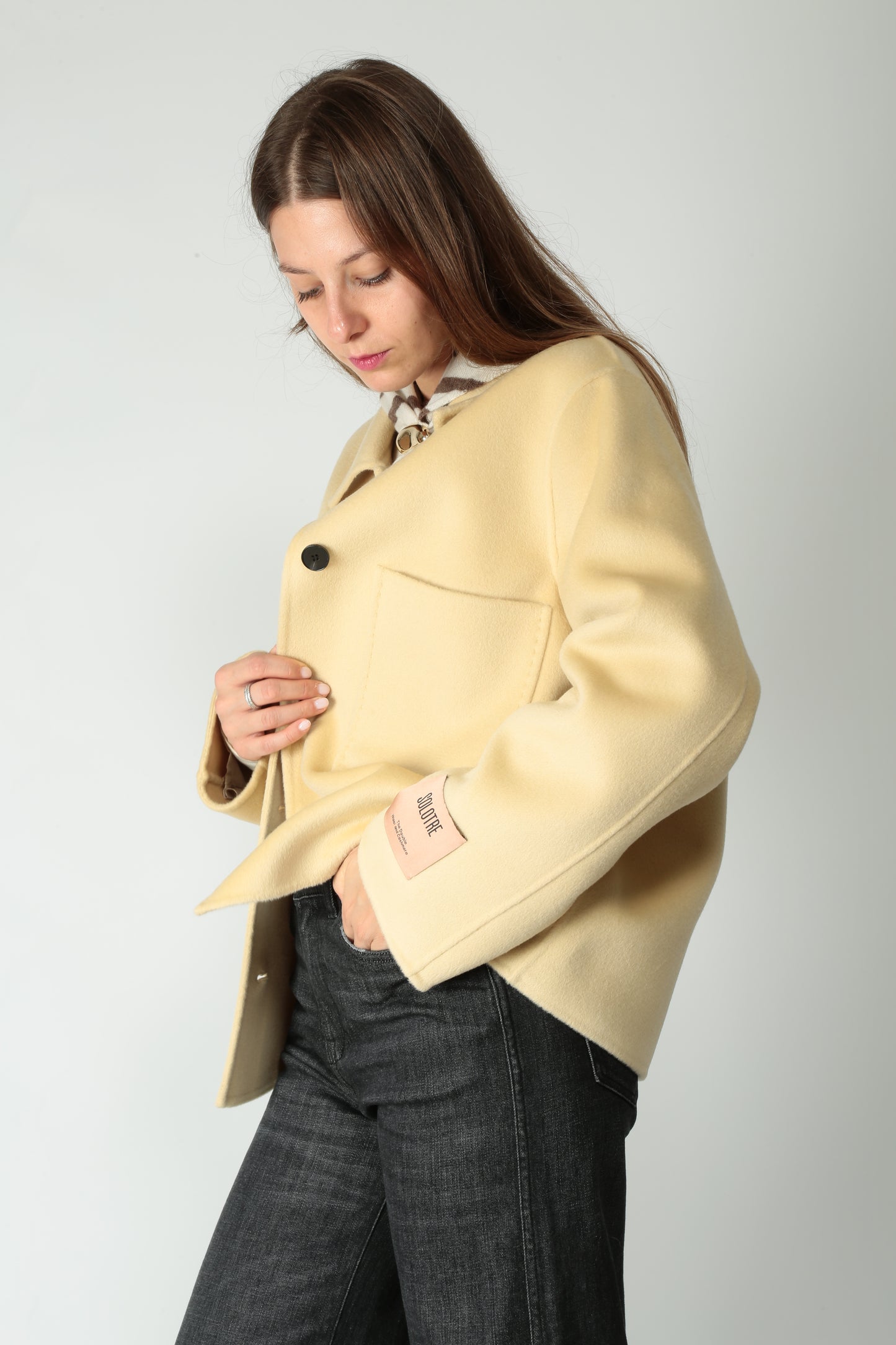 https://admin.shopify.com/store/gulieshop/products/15580039053661#:~:text=https%3A//www.gulieshop.it%20%E2%80%BA%20products%20%E2%80%BA%20solotre%2Dgiacca%2Din%2Dlana%2De%2Dcachemire%2Dm1f0007