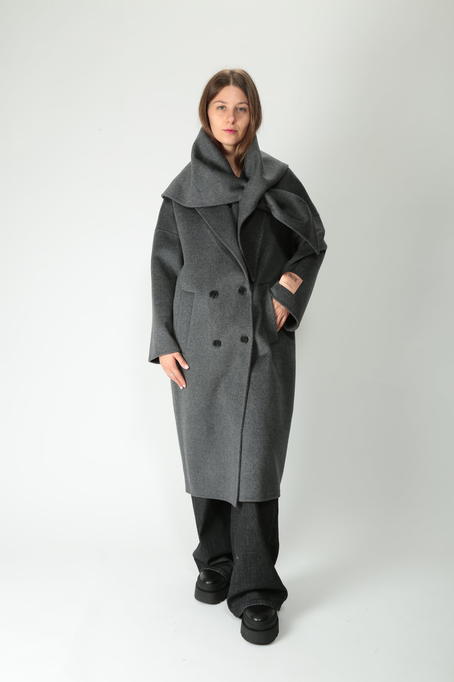 https://admin.shopify.com/store/gulieshop/products/15580038922589#:~:text=https%3A//www.gulieshop.it%20%E2%80%BA%20products%20%E2%80%BA%20solotre%2Dcappotto%2Din%2Dlana%2De%2Dcachemire%2Dm1f001