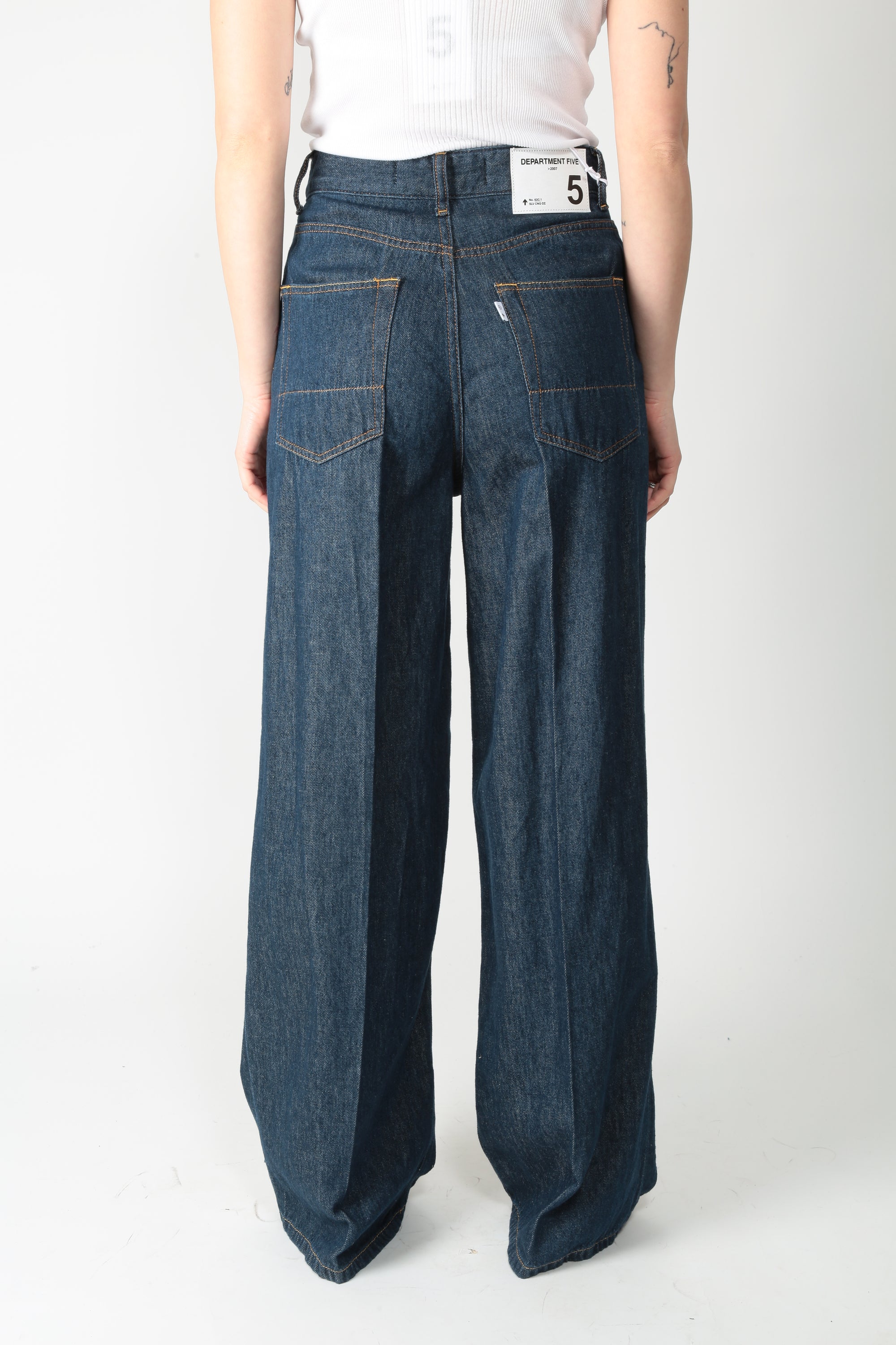 https://admin.shopify.com/store/gulieshop/products/15996633186653#:~:text=https%3A//www.gulieshop.it%20%E2%80%BA%20products%20%E2%80%BA%20department%2D5%2Djeans%2Dgamba%2Dampia%2Dexpress%2Ddp52952d2tf0354083