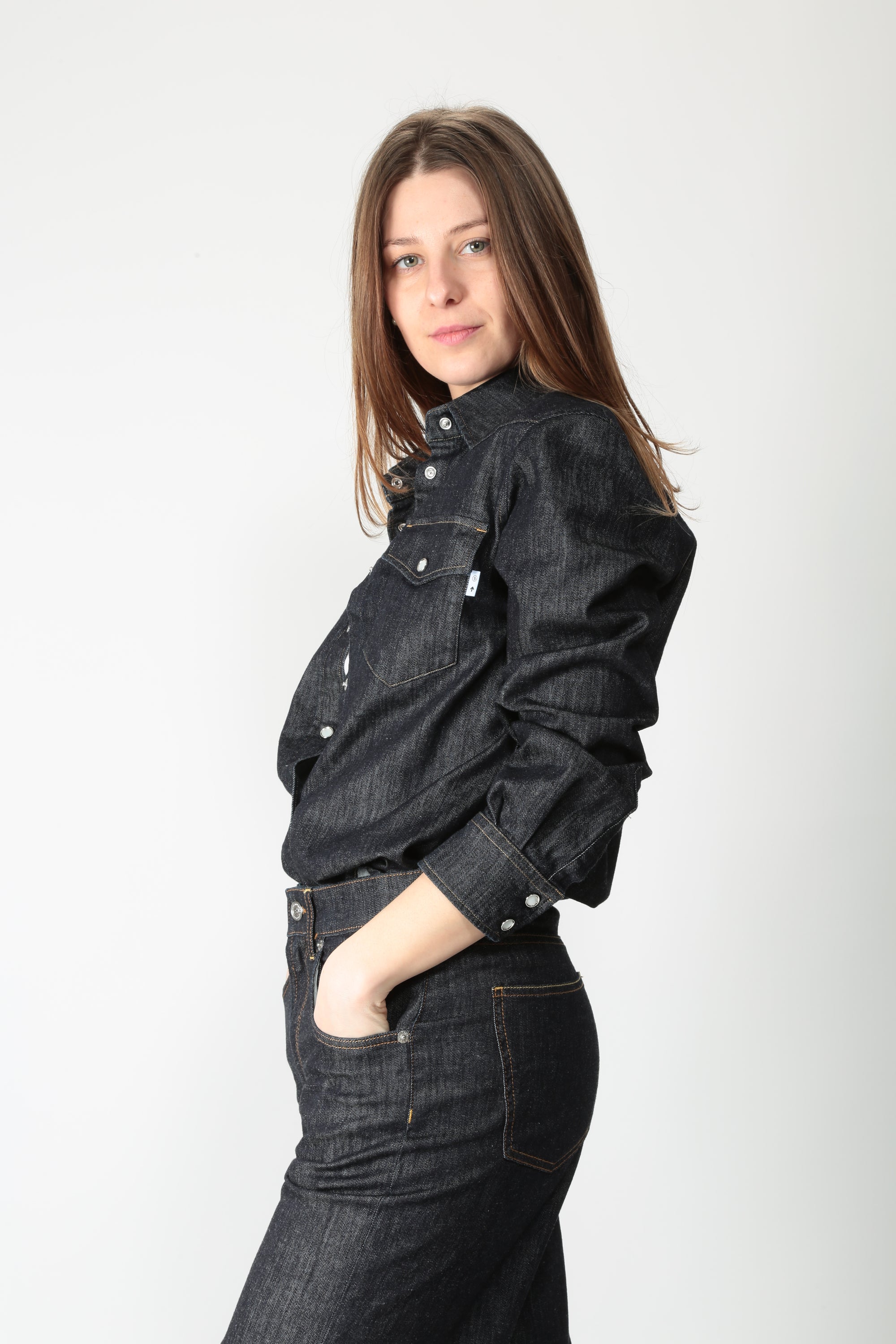 https://admin.shopify.com/store/gulieshop/products/15996605432157#:~:text=https%3A//www.gulieshop.it%20%E2%80%BA%20products%20%E2%80%BA%20department%2D5%2Dcamicia%2Dtexana%2Dnite%2Dds52552d2ds0079083