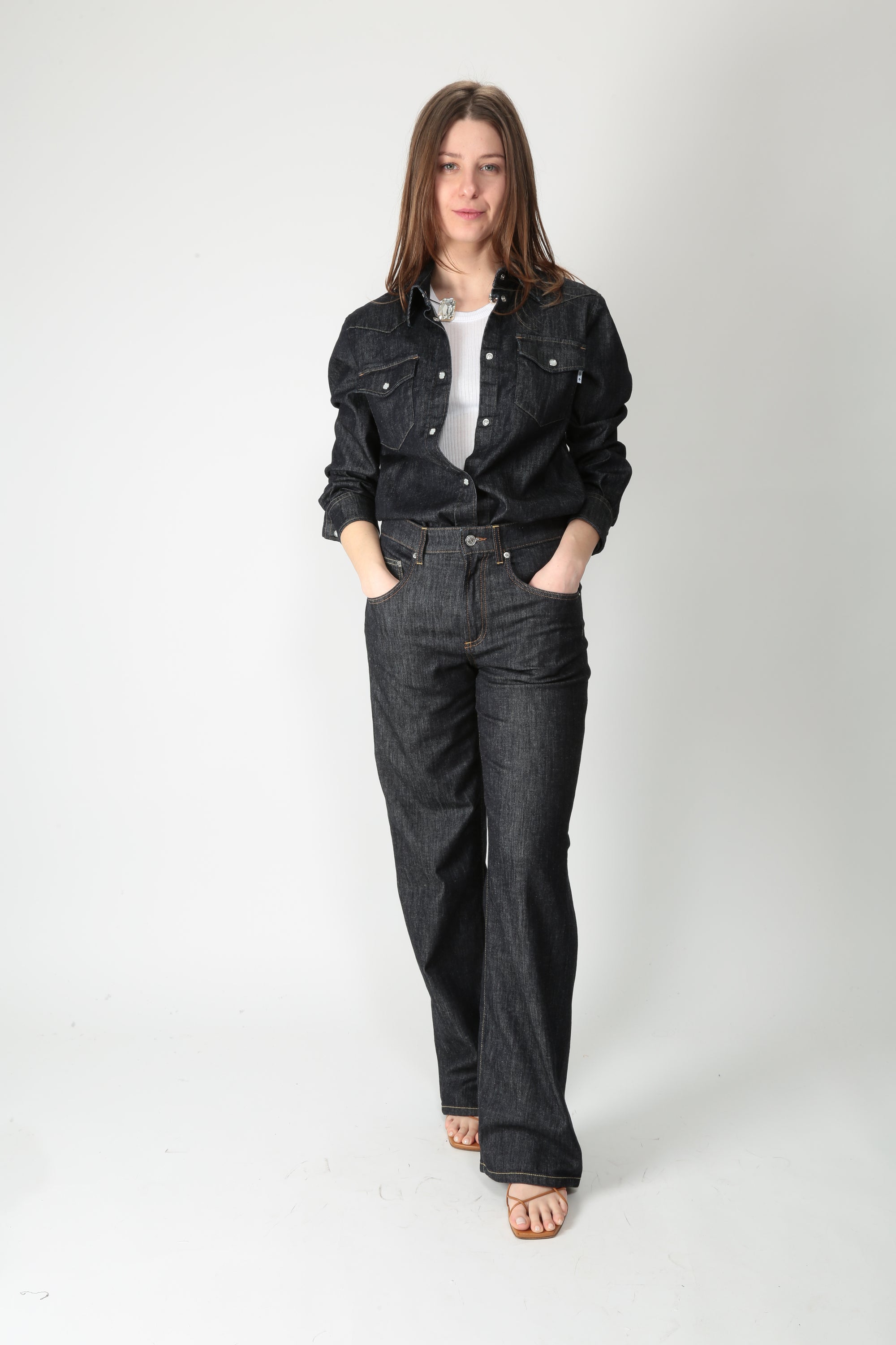 https://admin.shopify.com/store/gulieshop/products/15996605432157#:~:text=https%3A//www.gulieshop.it%20%E2%80%BA%20products%20%E2%80%BA%20department%2D5%2Dcamicia%2Dtexana%2Dnite%2Dds52552d2ds0079083