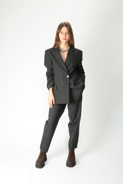 https://admin.shopify.com/store/gulieshop/products/15580039709021#:~:text=https%3A//www.gulieshop.it%20%E2%80%BA%20products%20%E2%80%BA%20solotre%2Dpantalone%2Din%2Dmisto%2Dlana%2Dm1f051