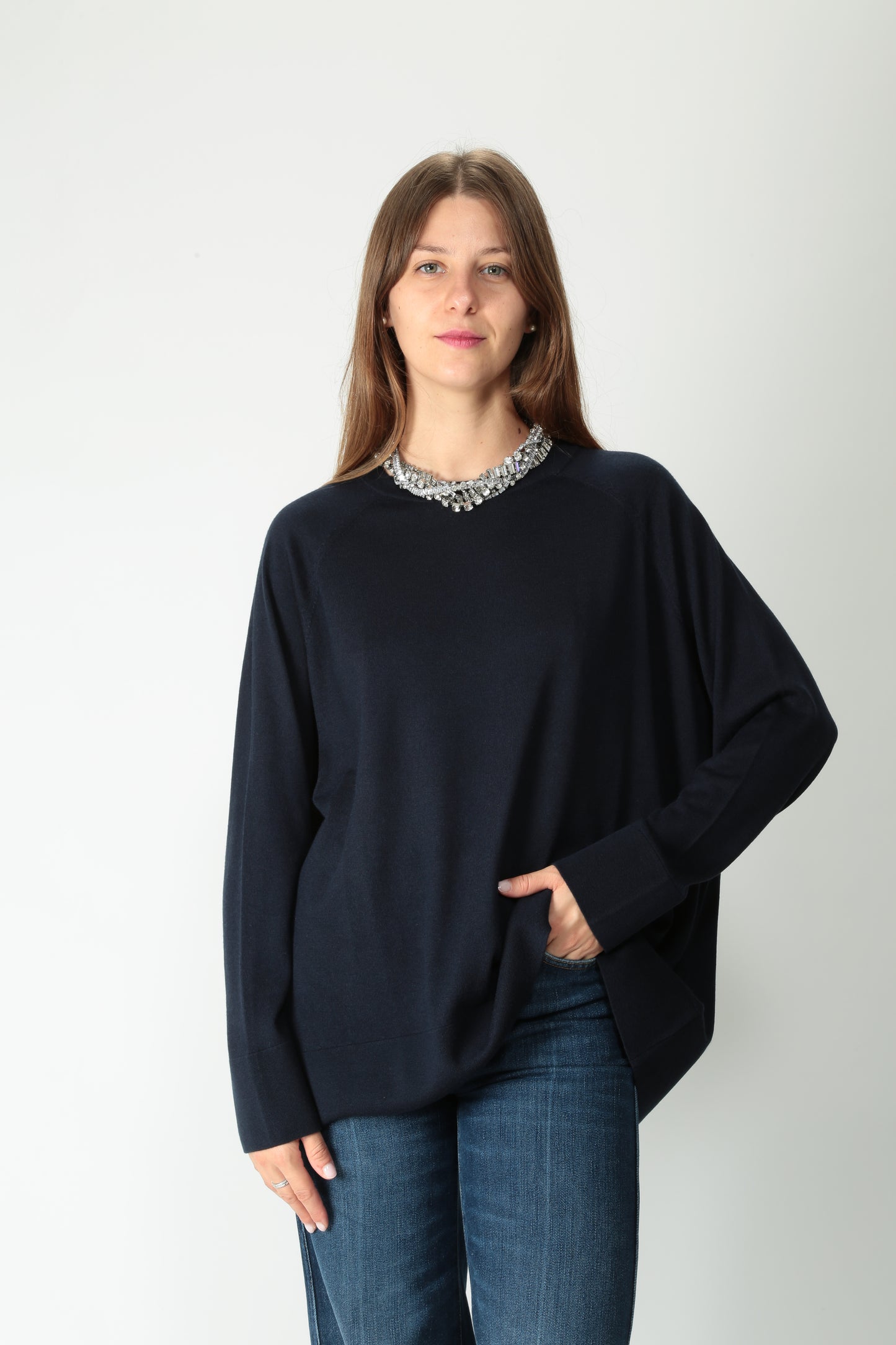 https://admin.shopify.com/store/gulieshop/products/15580054782301#:~:text=https%3A//www.gulieshop.it%20%E2%80%BA%20products%20%E2%80%BA%20purotatto%2Dmaglia%2Doversize%2Dfw250602007