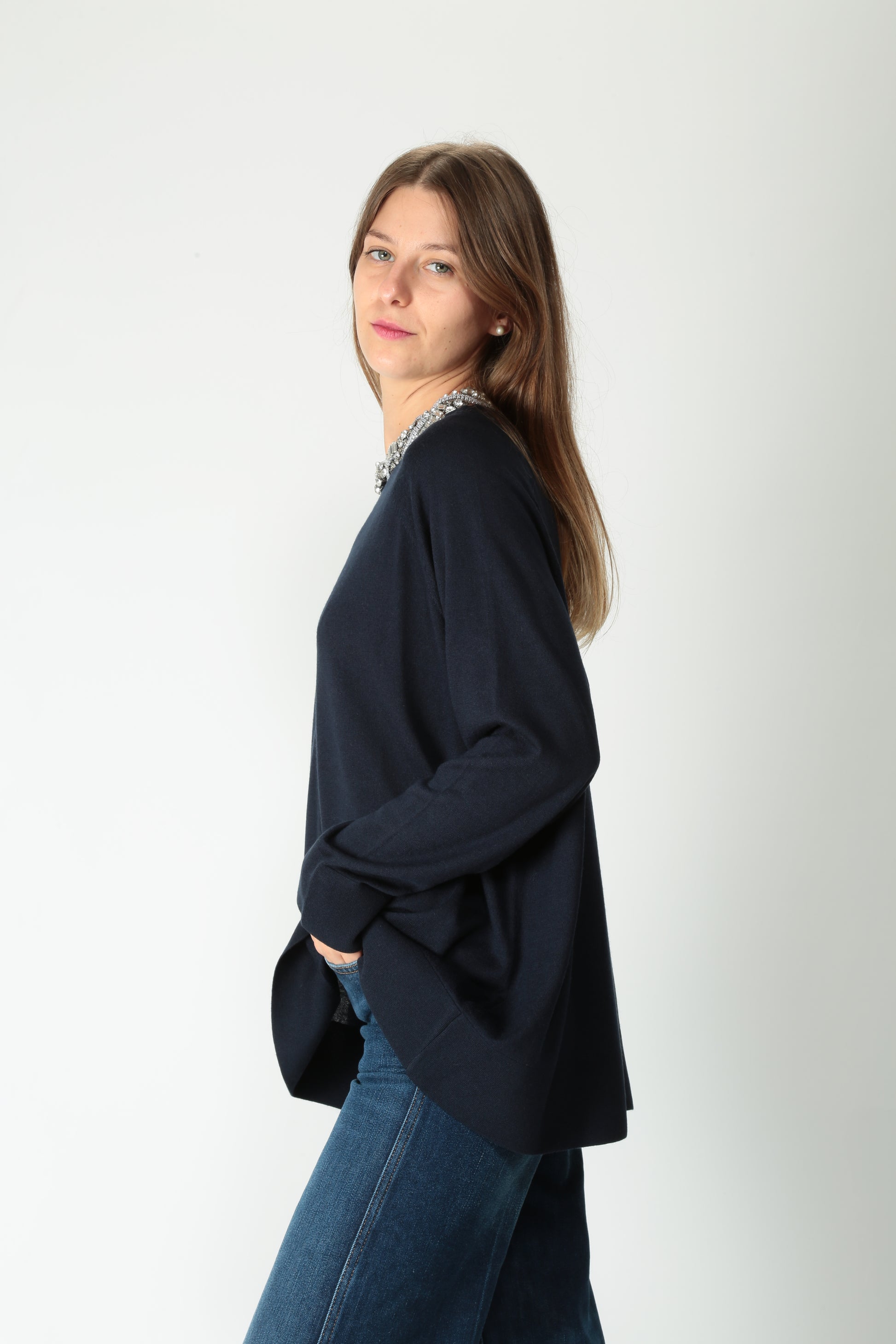 https://admin.shopify.com/store/gulieshop/products/15580054782301#:~:text=https%3A//www.gulieshop.it%20%E2%80%BA%20products%20%E2%80%BA%20purotatto%2Dmaglia%2Doversize%2Dfw250602007