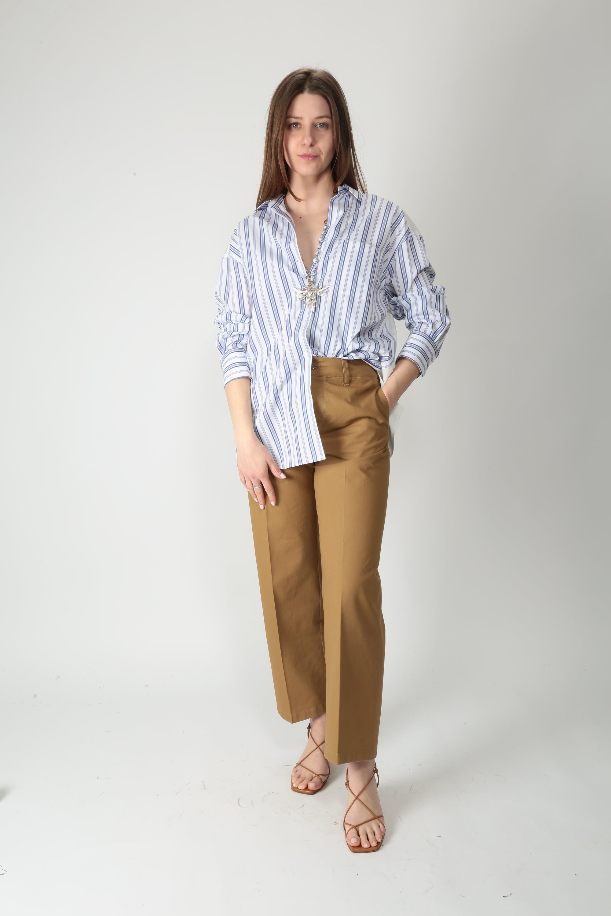 https://admin.shopify.com/store/gulieshop/products/16025718653277#:~:text=https%3A//www.gulieshop.it%20%E2%80%BA%20products%20%E2%80%BA%20maxmara%2Dweekend%2Dcamicia%2Dcon%2Dpizzo%2Dsangallo%2Dwkdtessile