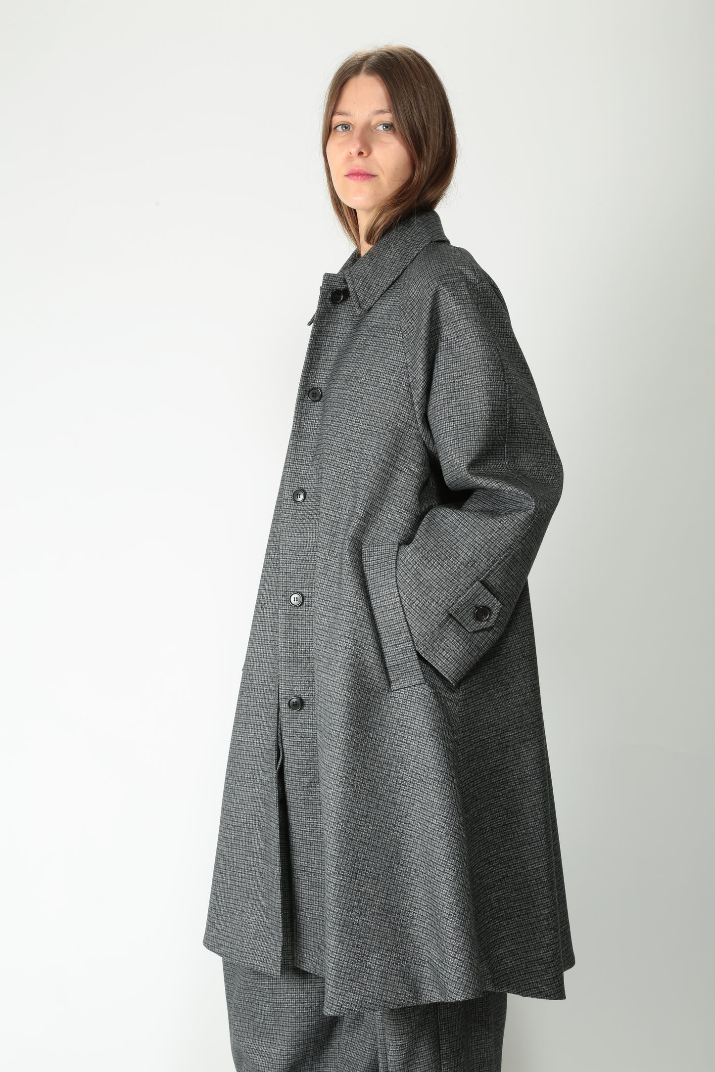 https://admin.shopify.com/store/gulieshop/products/15579497333085#:~:text=https%3A//www.gulieshop.it%20%E2%80%BA%20products%20%E2%80%BA%20meimeij%2Dcappotto%2Dlungo%2Dm5fv01
