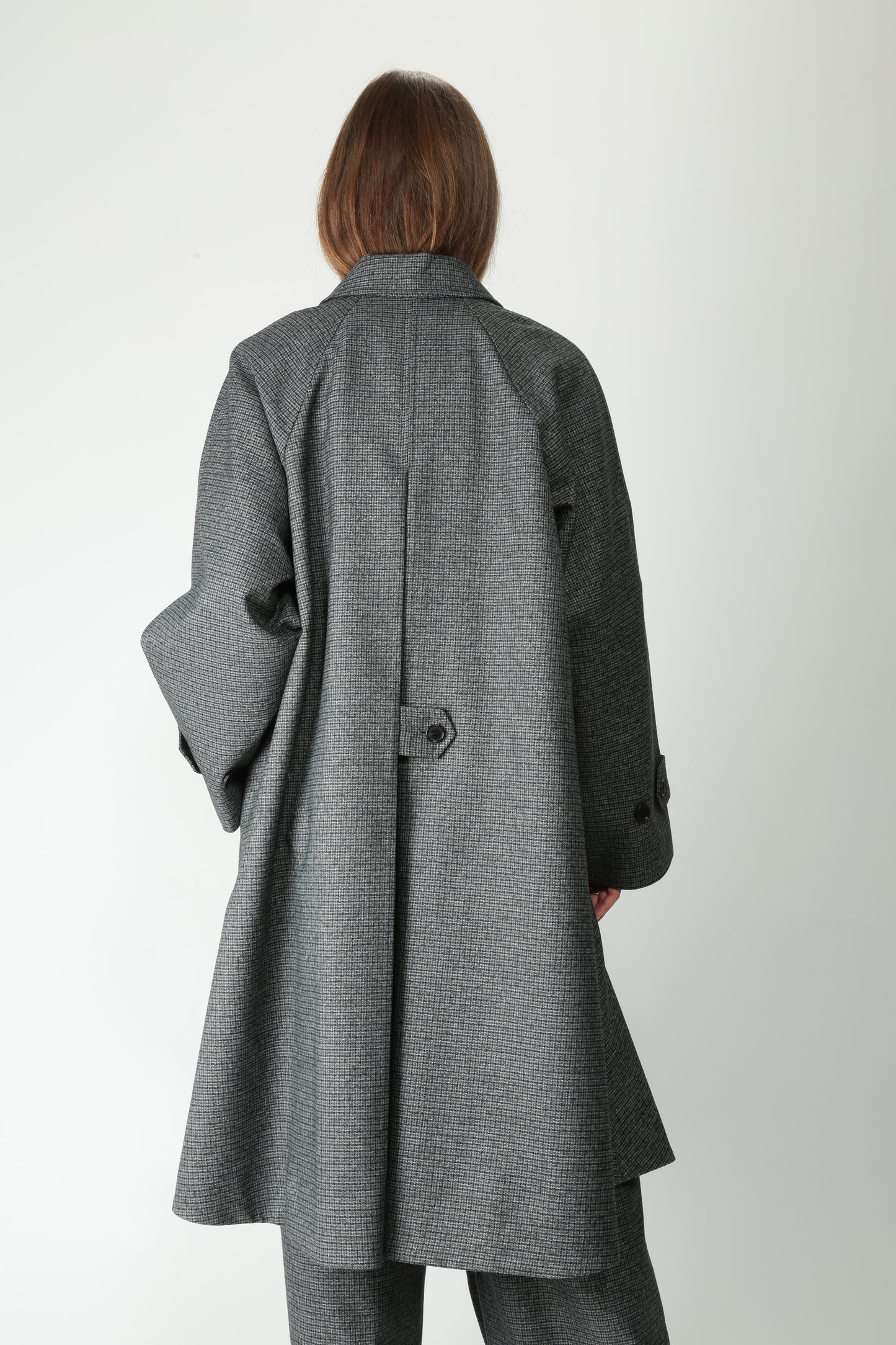 https://admin.shopify.com/store/gulieshop/products/15579497333085#:~:text=https%3A//www.gulieshop.it%20%E2%80%BA%20products%20%E2%80%BA%20meimeij%2Dcappotto%2Dlungo%2Dm5fv01