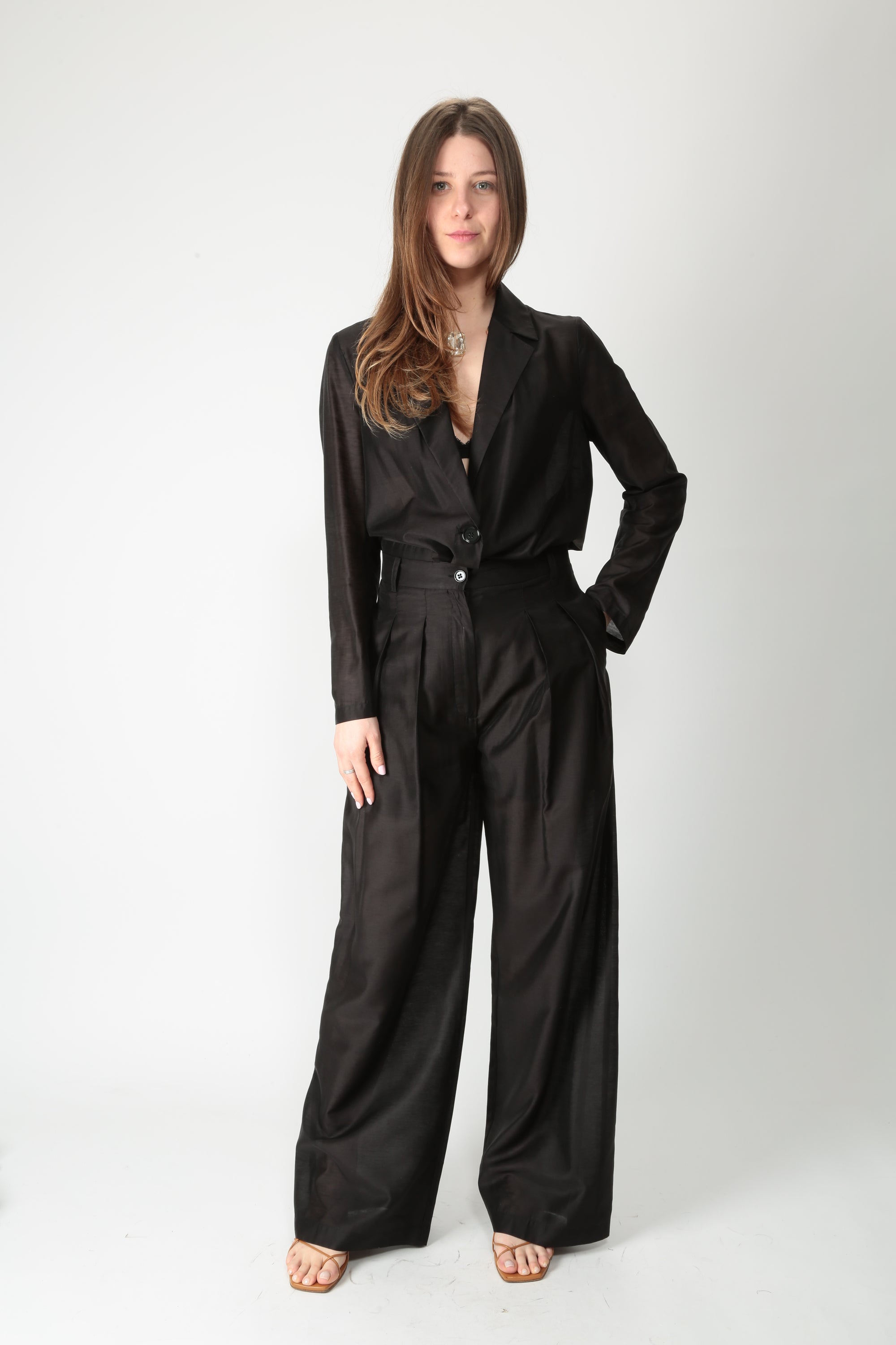 https://admin.shopify.com/store/gulieshop/products/16028211347805#:~:text=https%3A//www.gulieshop.it%20%E2%80%BA%20products%20%E2%80%BA%20solotre%2Dgiacca%2Din%2Dmisto%2Dlyoncell%2Dm1ab0124