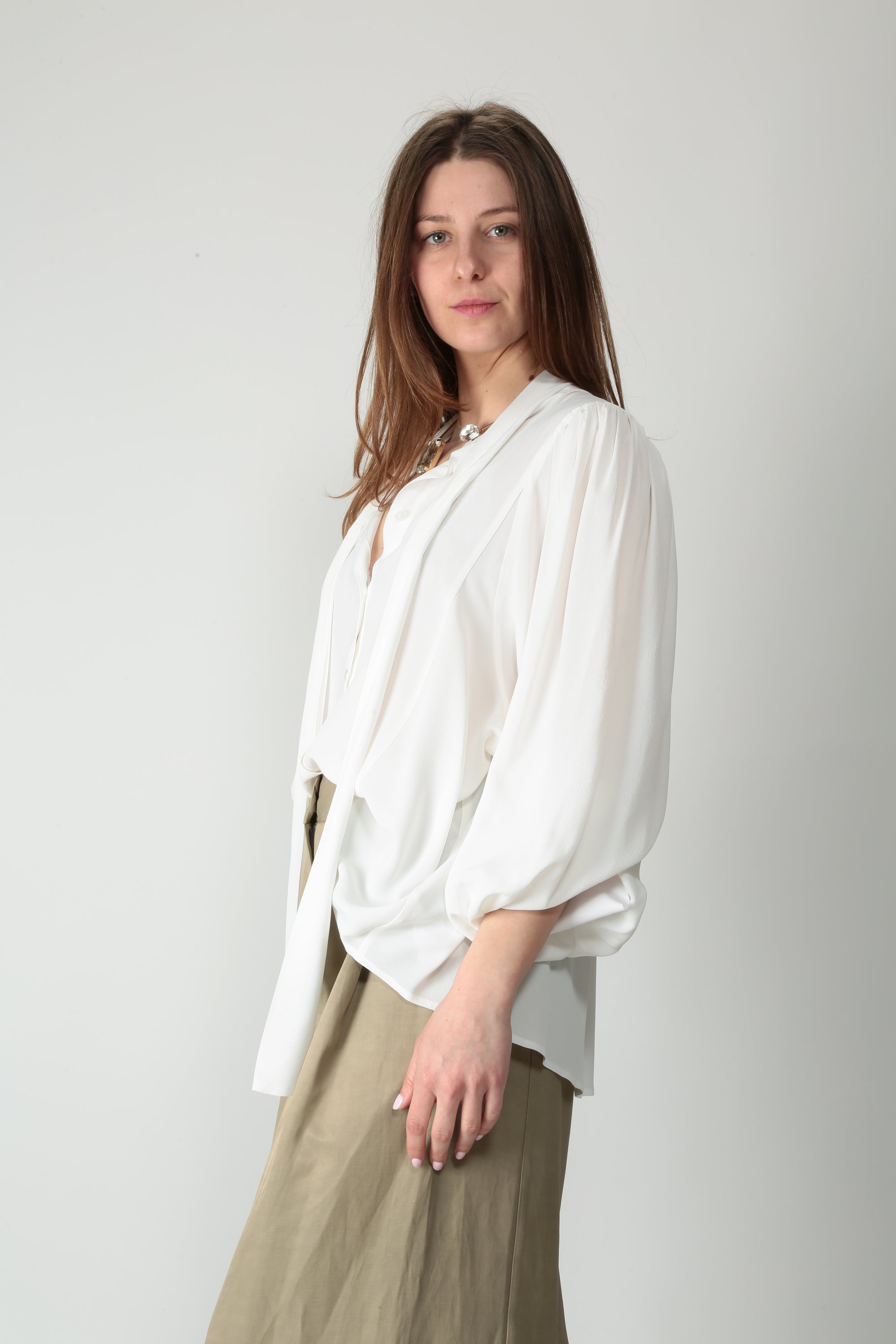 https://admin.shopify.com/store/gulieshop/products/16006686474589#:~:text=https%3A//www.gulieshop.it%20%E2%80%BA%20products%20%E2%80%BA%20meimeij%2Dcamicia%2Dcon%2Dfiocco%2Dm6pe03