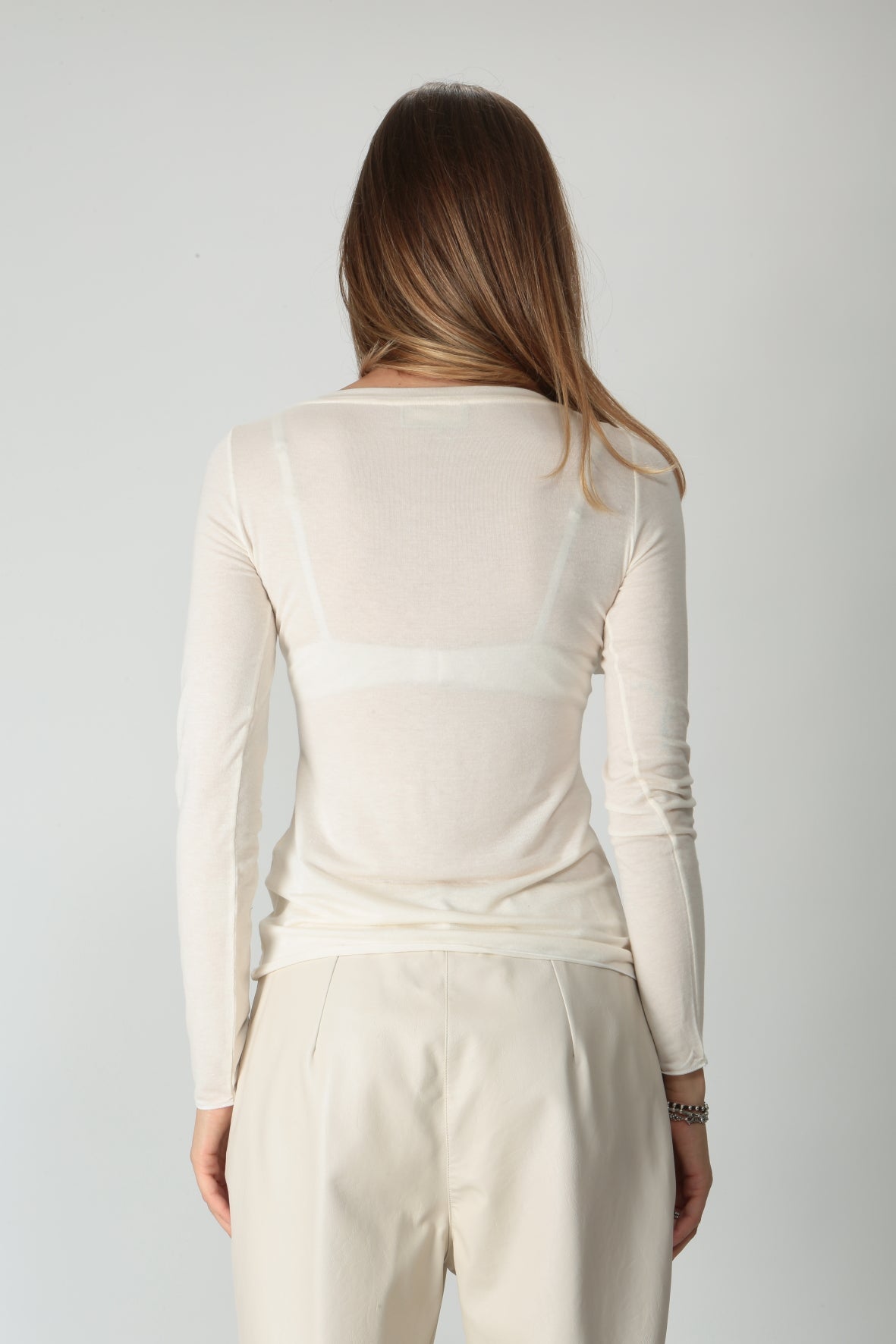 https://admin.shopify.com/store/gulieshop/products/9890694103389#:~:text=https%3A//www.gulieshop.it%20%E2%80%BA%20products%20%E2%80%BA%20purotatto%2Dmaglia%2Din%2Dmisto%2Dmodal%2De%2Dcachemire%2Dfw240221501%2D2