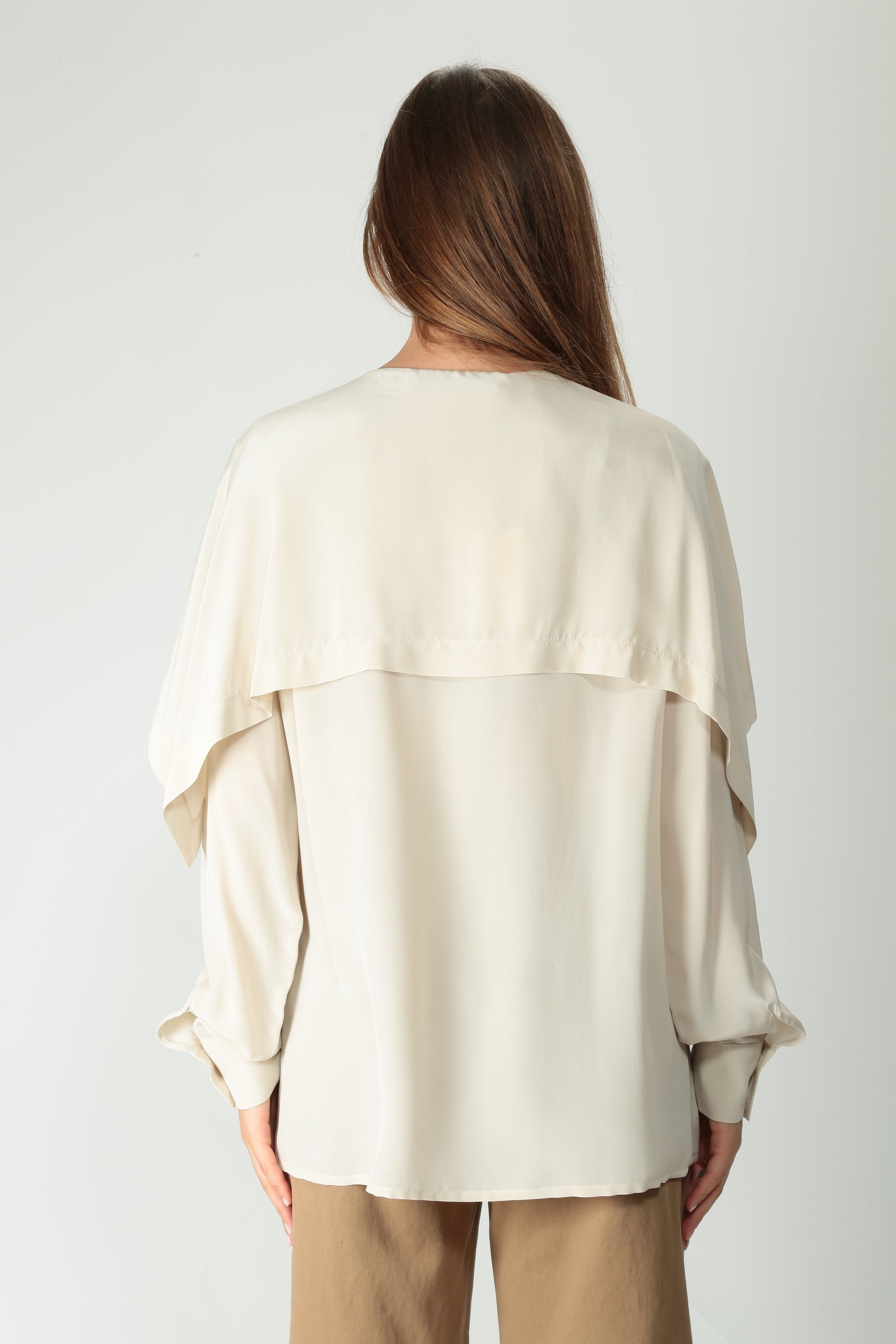 https://admin.shopify.com/store/gulieshop/products/15576519016797#:~:text=https%3A//www.gulieshop.it%20%E2%80%BA%20products%20%E2%80%BA%20tela%2Dcamicia%2Din%2Dviscosa%2Denna