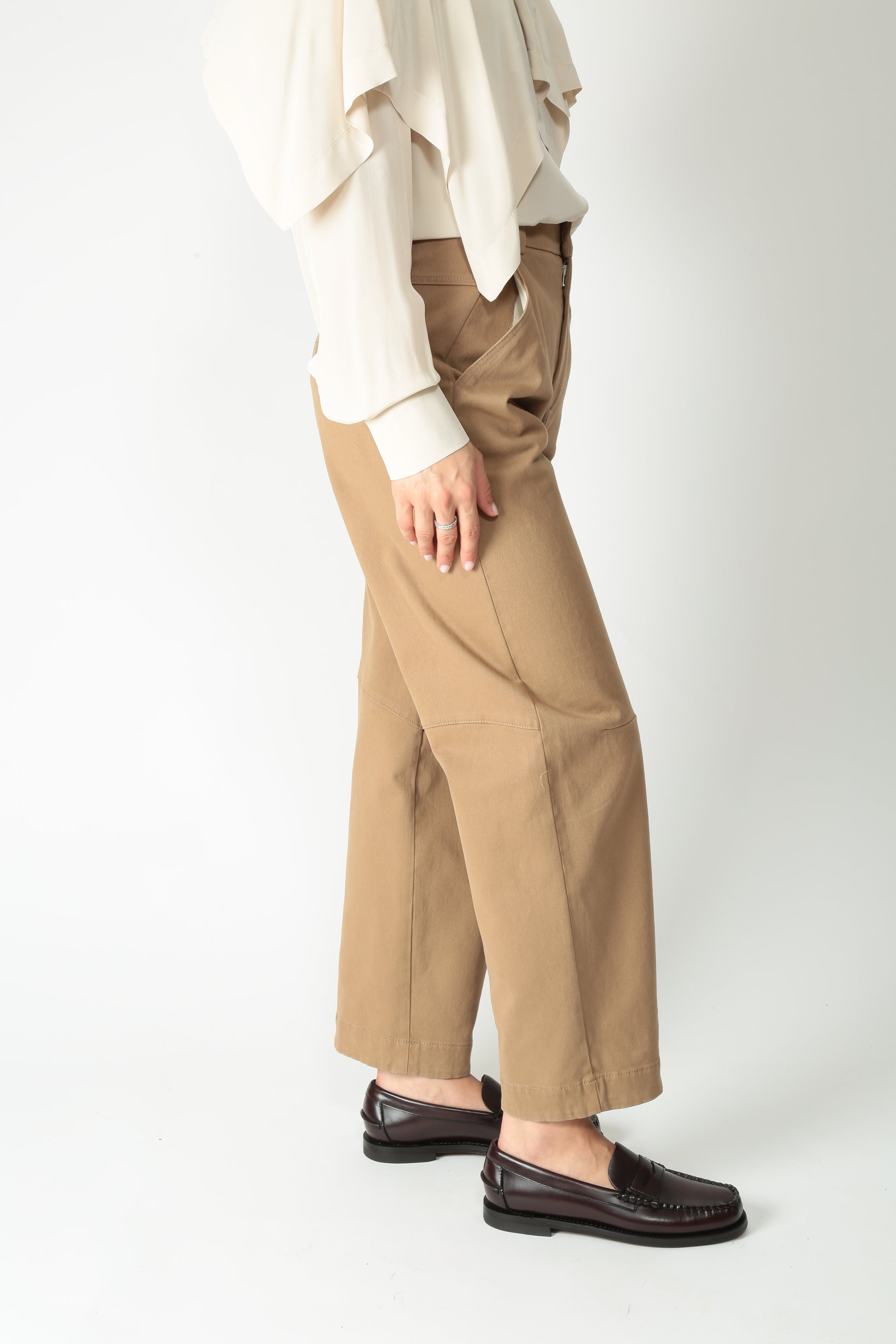 https://admin.shopify.com/store/gulieshop/products/15576519180637#:~:text=https%3A//www.gulieshop.it%20%E2%80%BA%20products%20%E2%80%BA%20tela%2Dpantalone%2Din%2Dcotone%2Dsmerigliato%2Dcosmo