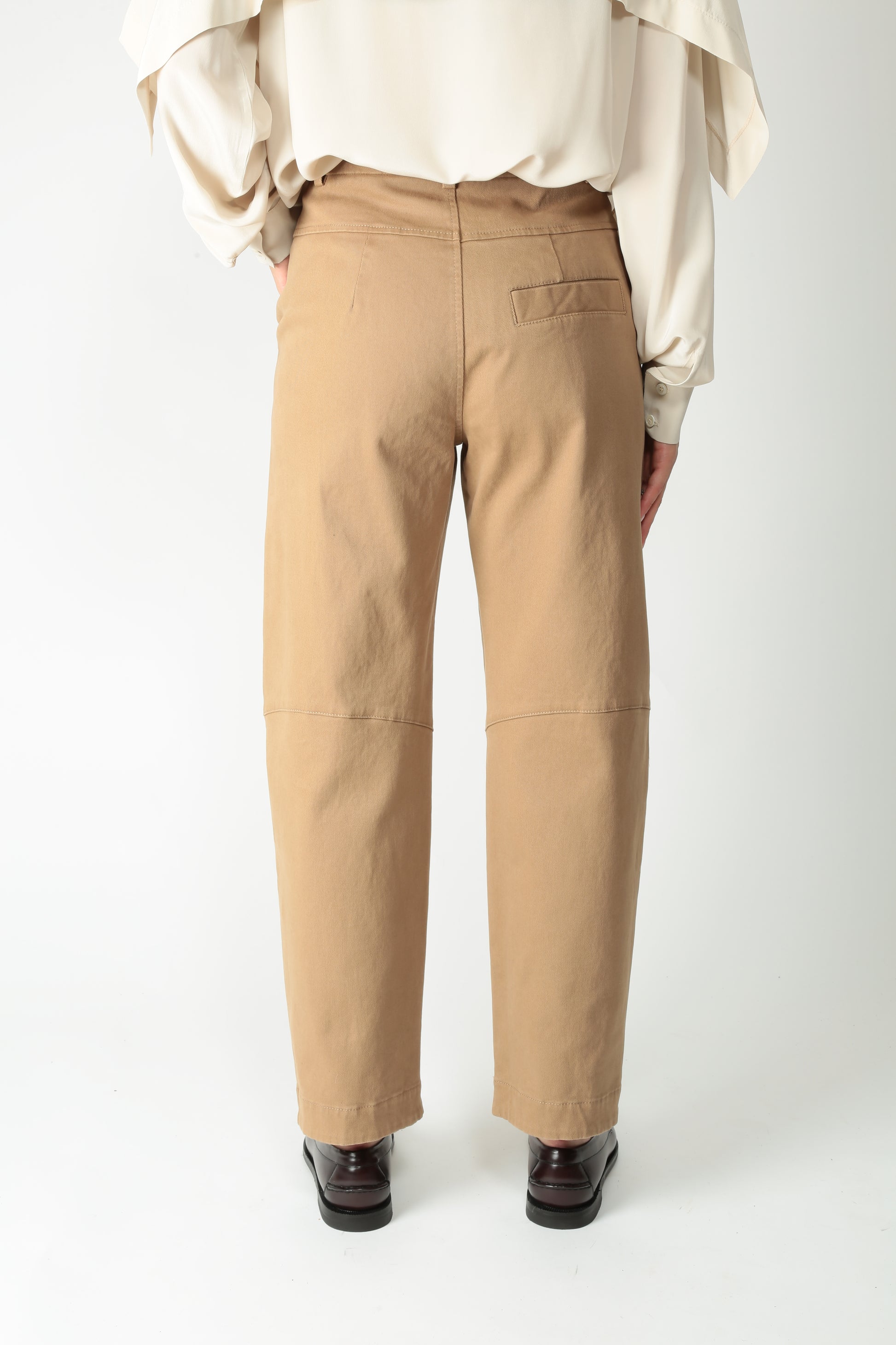 https://admin.shopify.com/store/gulieshop/products/15576519180637#:~:text=https%3A//www.gulieshop.it%20%E2%80%BA%20products%20%E2%80%BA%20tela%2Dpantalone%2Din%2Dcotone%2Dsmerigliato%2Dcosmo